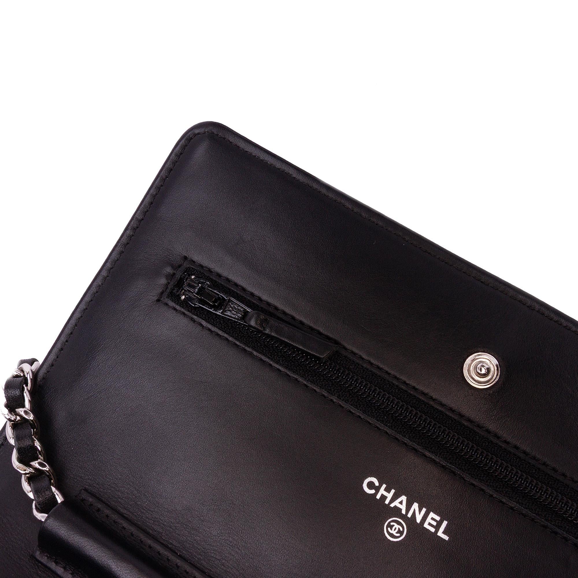 Chanel CC Quilted Patent Wallet On Chain