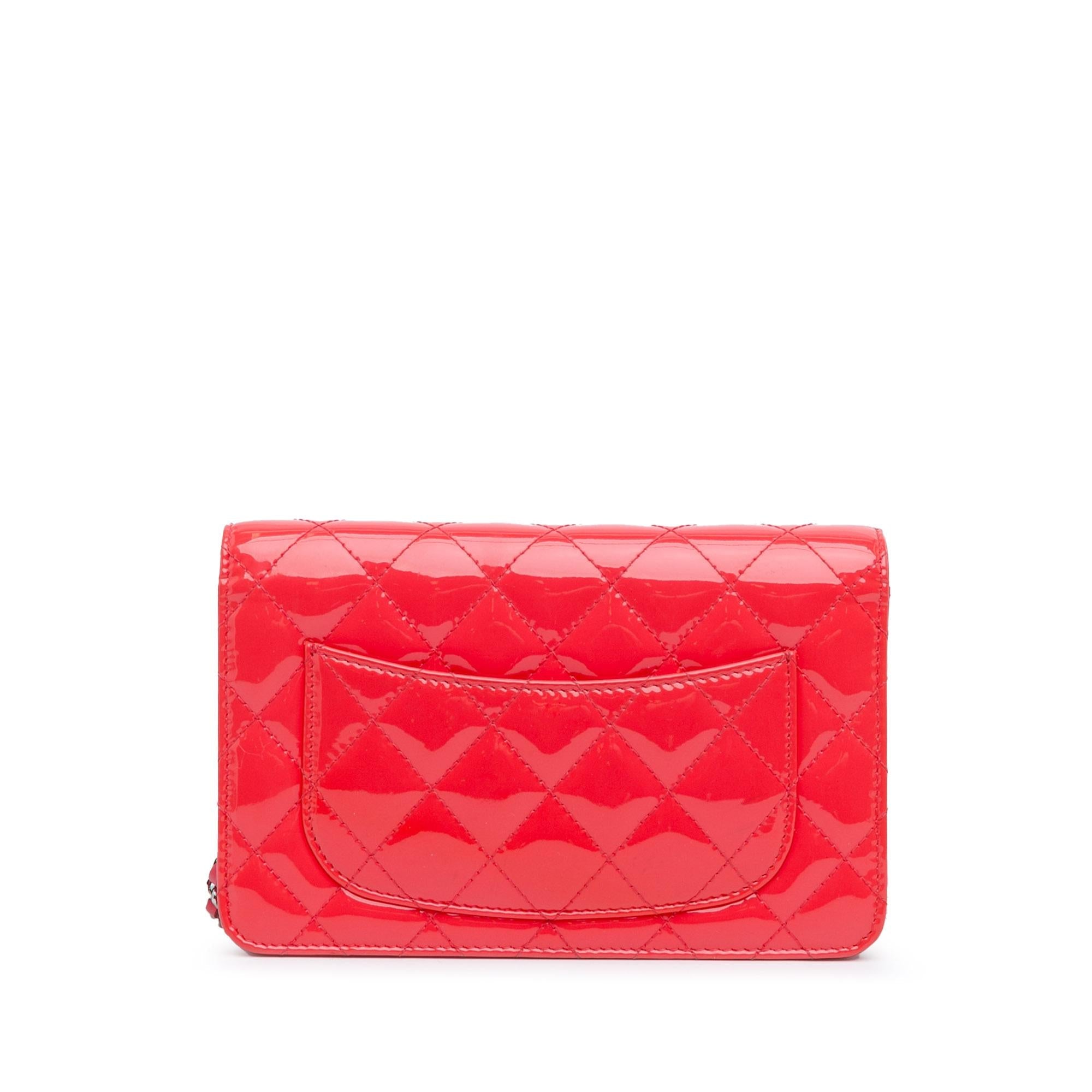 Chanel CC Quilted Patent Wallet on Chain (SHG-JFP2pp)