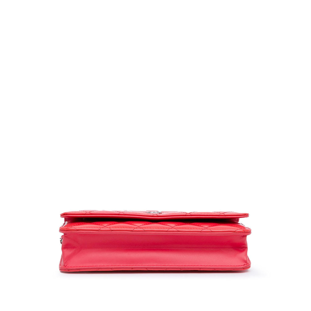 Chanel CC Quilted Patent Wallet on Chain (SHG-JFP2pp)