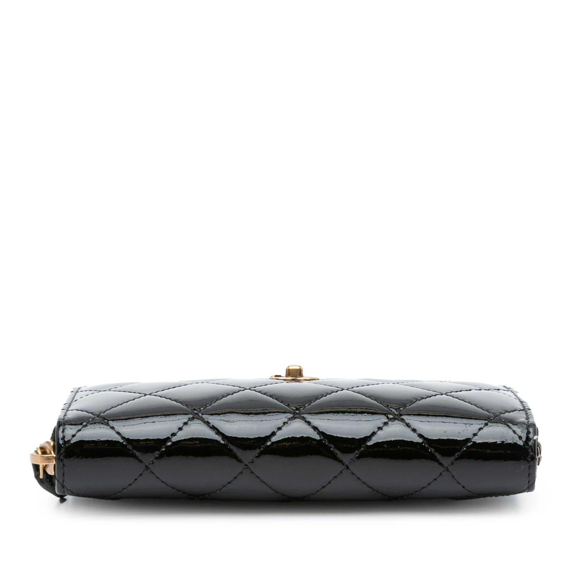 Chanel CC Quilted Patent Zip Around Long Wallet (SHG-OZKSJN)