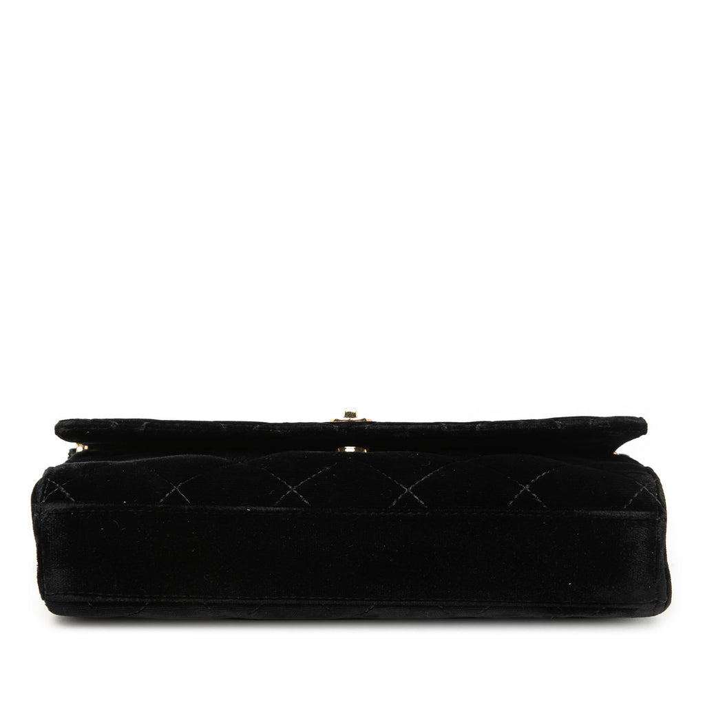 Chanel CC Quilted Velvet Chain Shoulder Bag