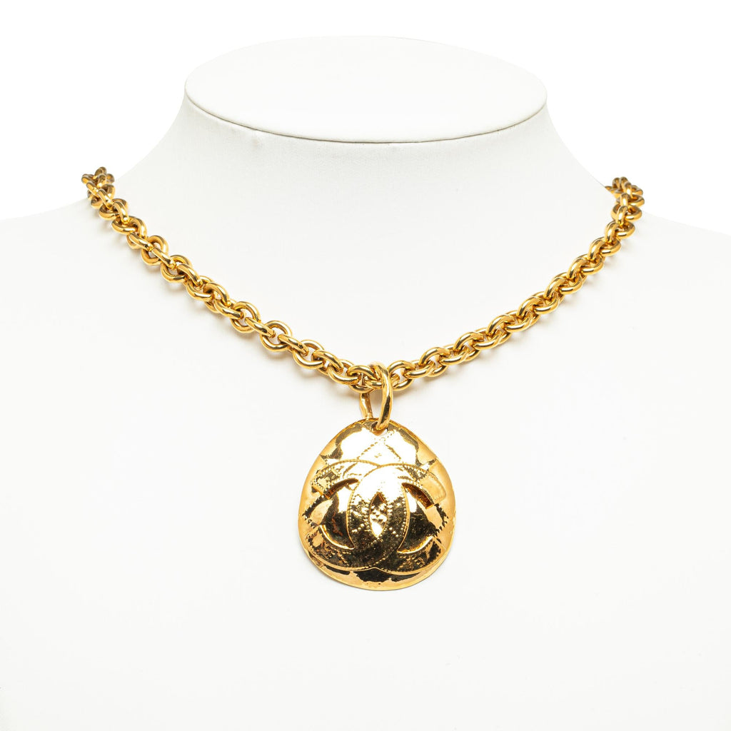 Chanel CC Round Pendant Necklace