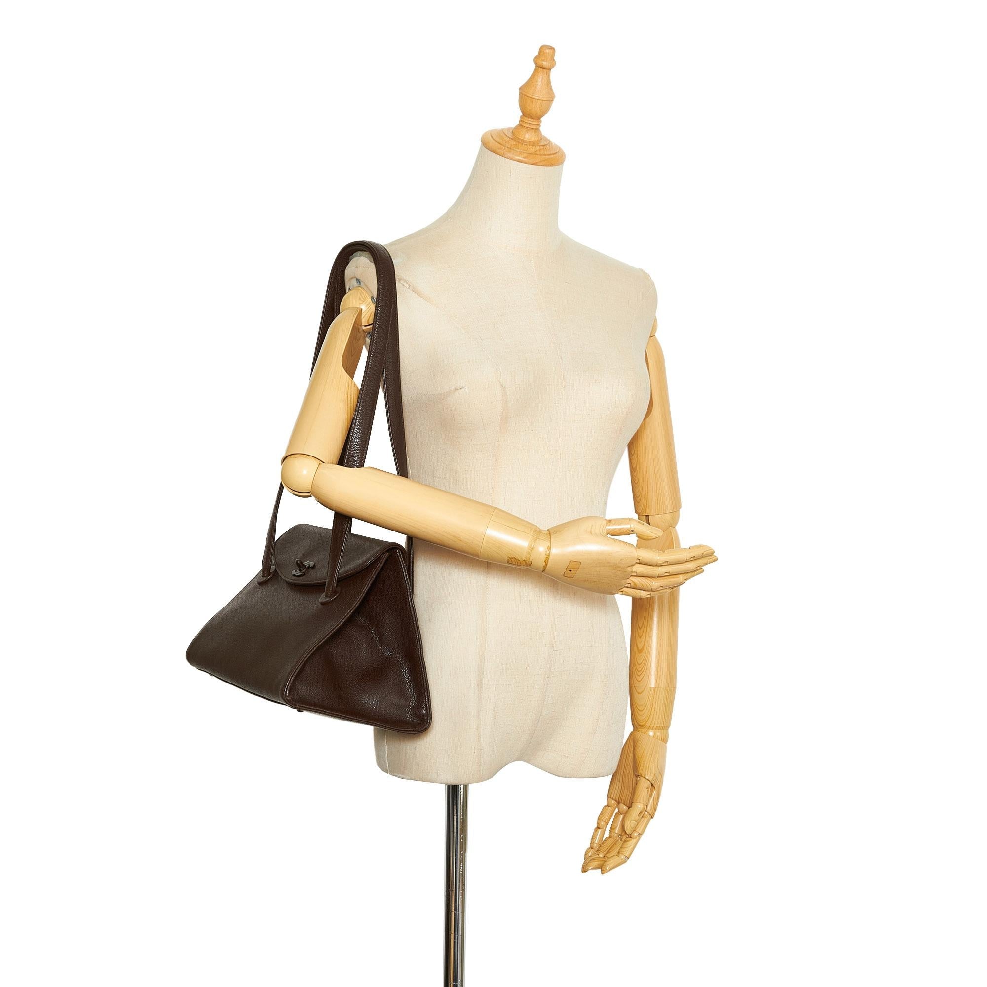 Chanel CC Shoulder Bag (SHG-8kTsp6)