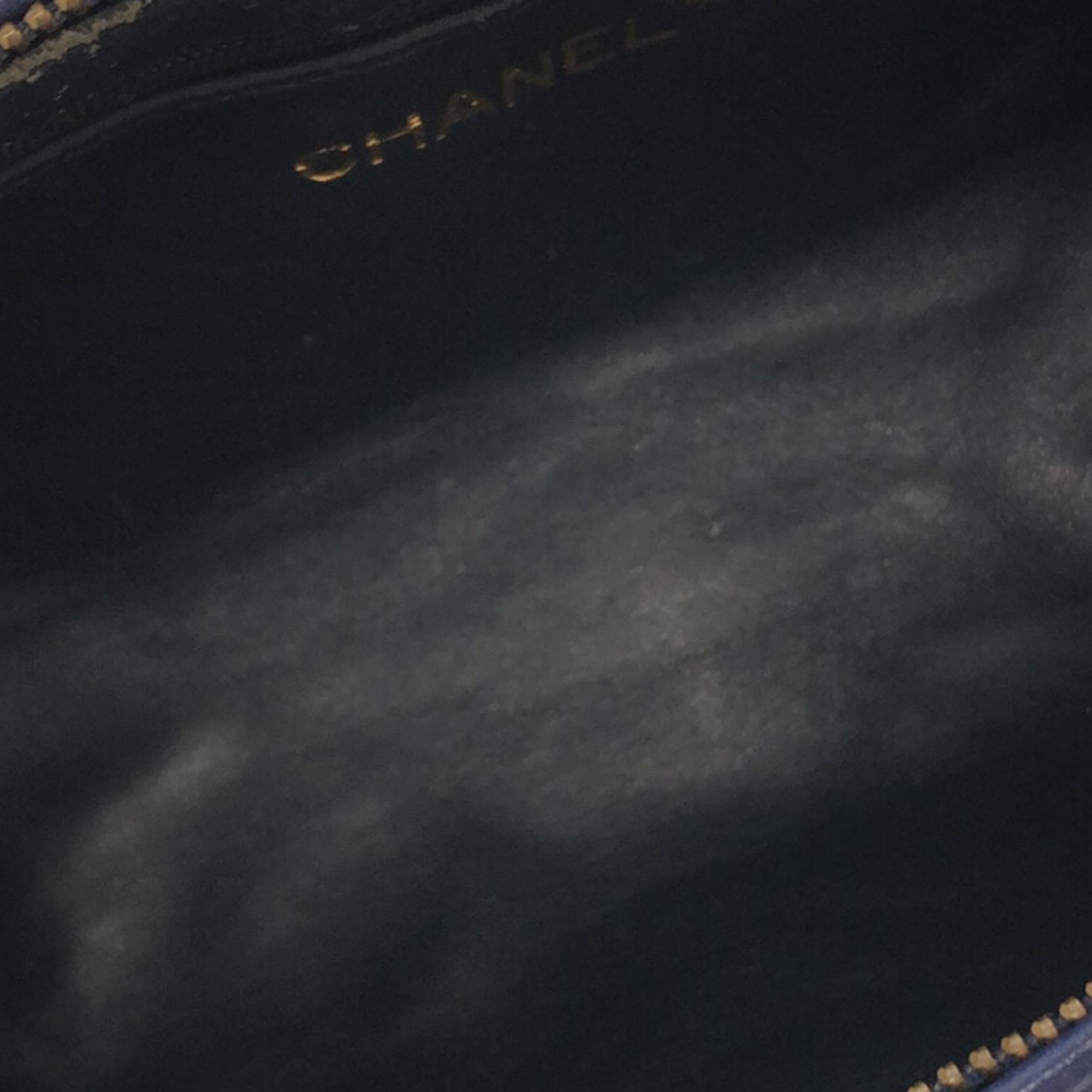 Chanel CC Tassel Lambskin Leather Shoulder Bag (SHG-DJNDFs)