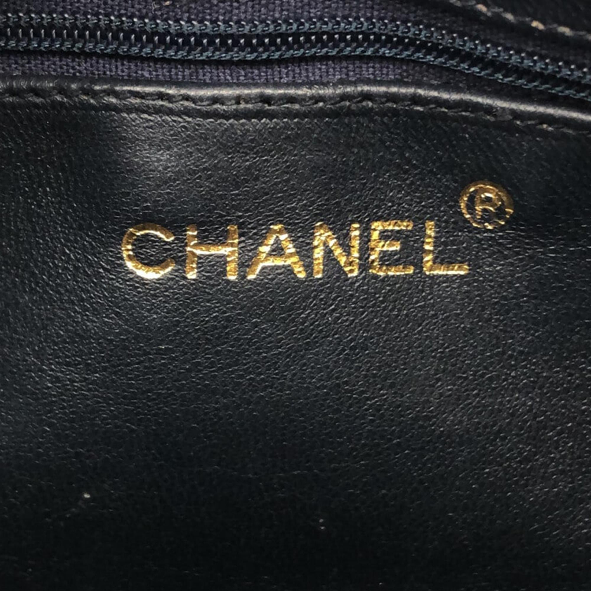 Chanel CC Tassel Lambskin Leather Shoulder Bag (SHG-DJNDFs)