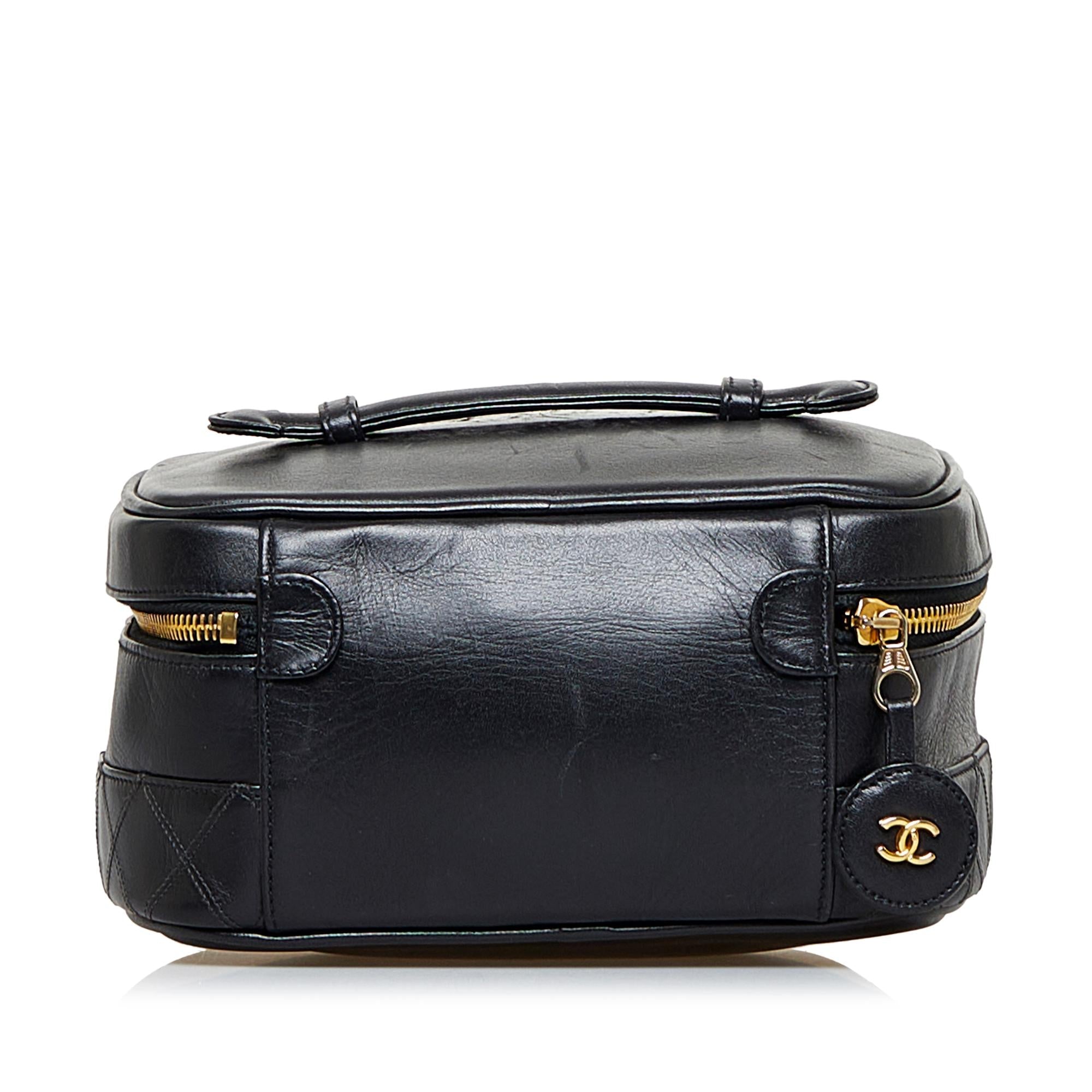 Chanel CC Vanity Bag (SHG-9lJ1hJ)