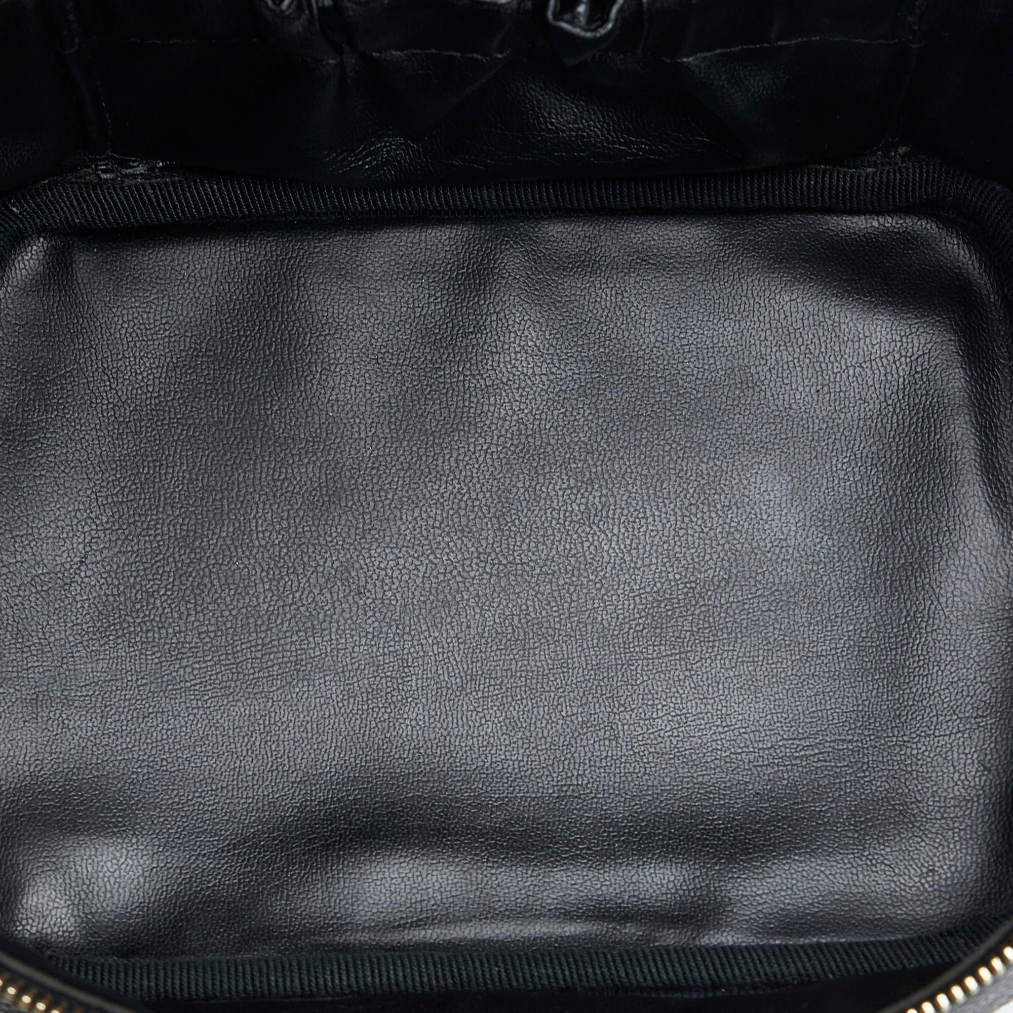 Chanel CC Vanity Bag (SHG-lyCpfq)