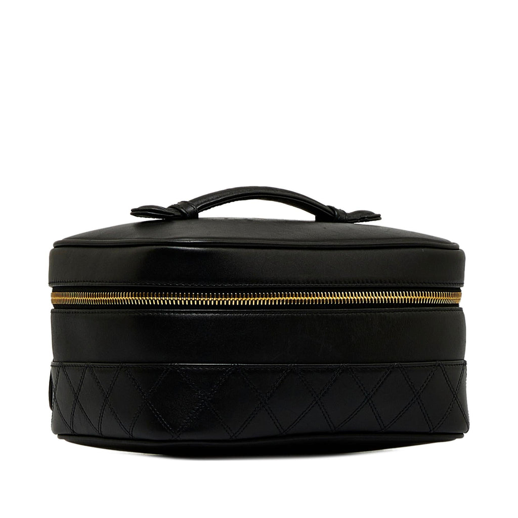 Chanel CC Vanity Bag (SHG-4hIqPQ)