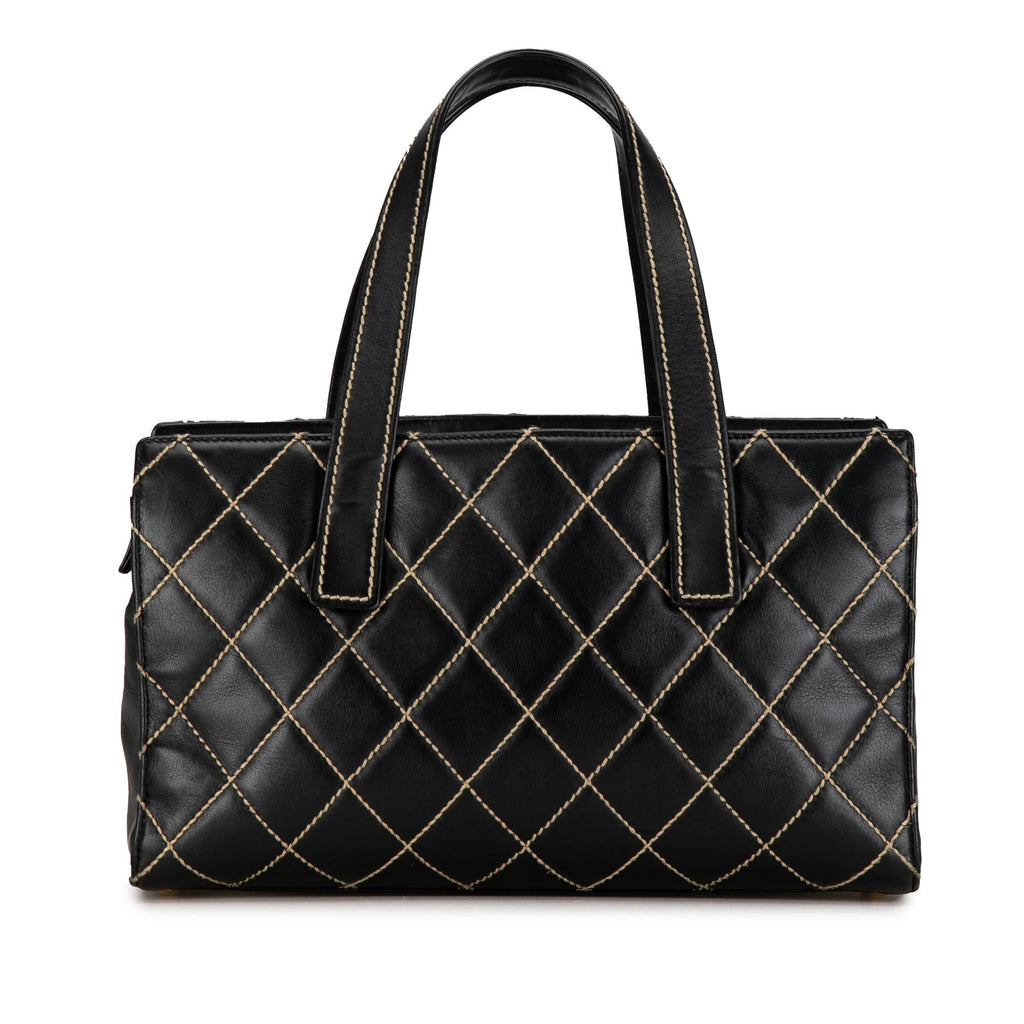 Chanel CC Wild Stitch Calfskin Tote (SHG-jhoL0S)