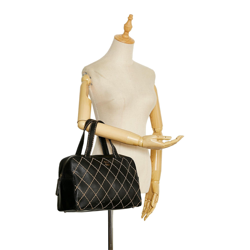 Chanel CC Wild Stitch Handbag (SHG-T7IDdF)