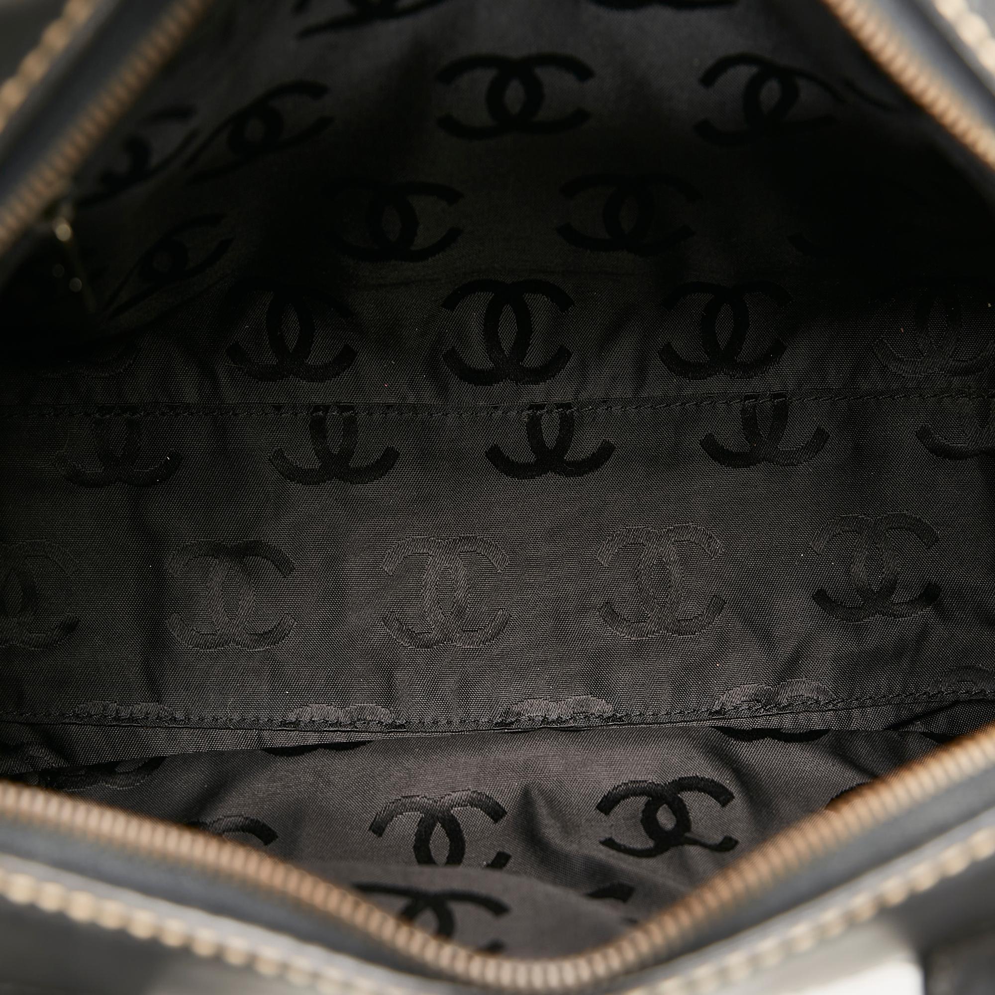 Chanel CC Wild Stitch Handbag (SHG-Dj8rWv)