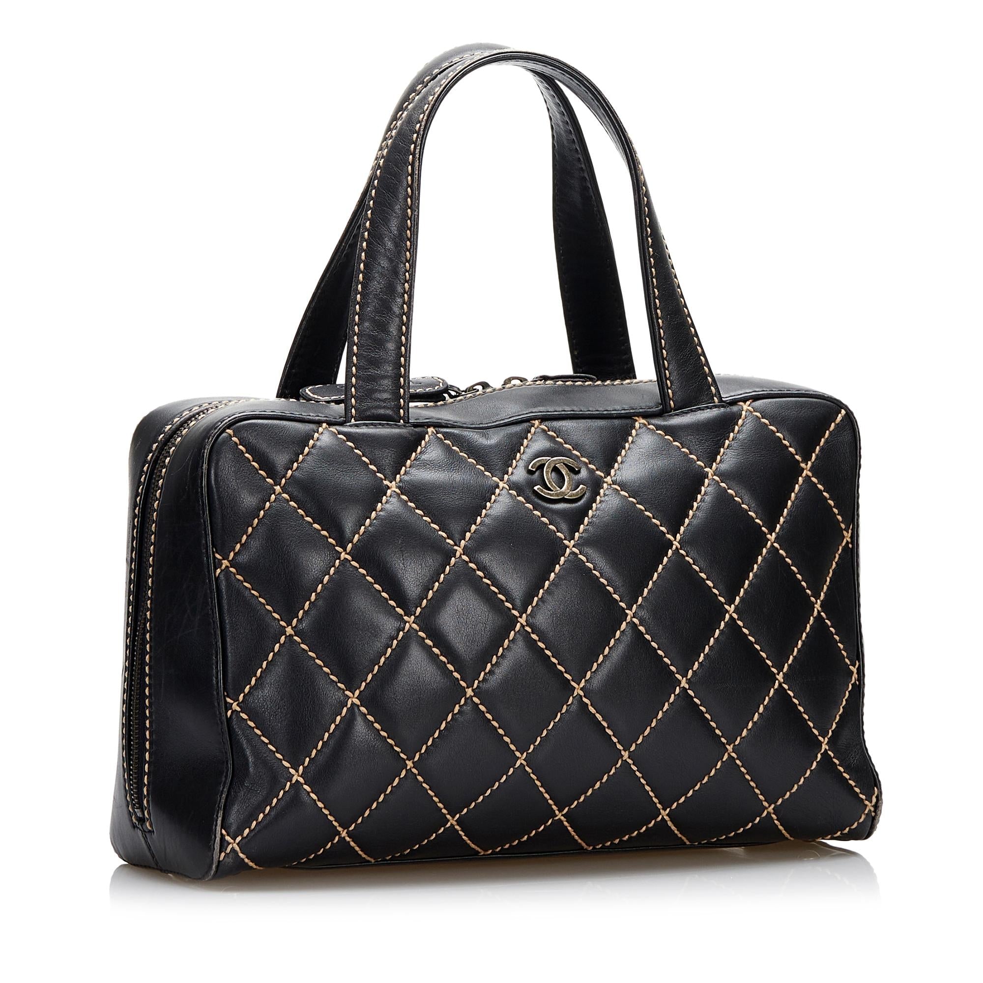 Chanel CC Wild Stitch Handbag (SHG-Dj8rWv)