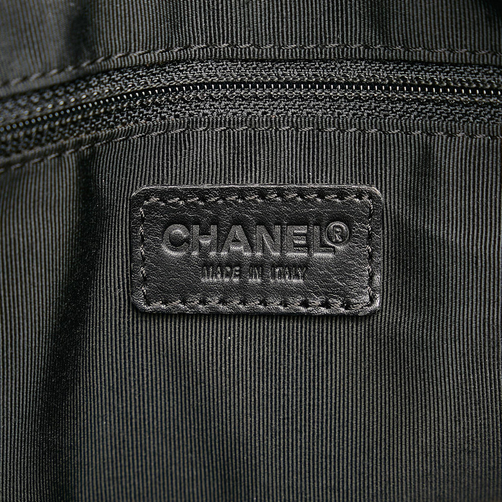 Chanel CC Wild Stitch Handbag (SHG-GrcvzM)