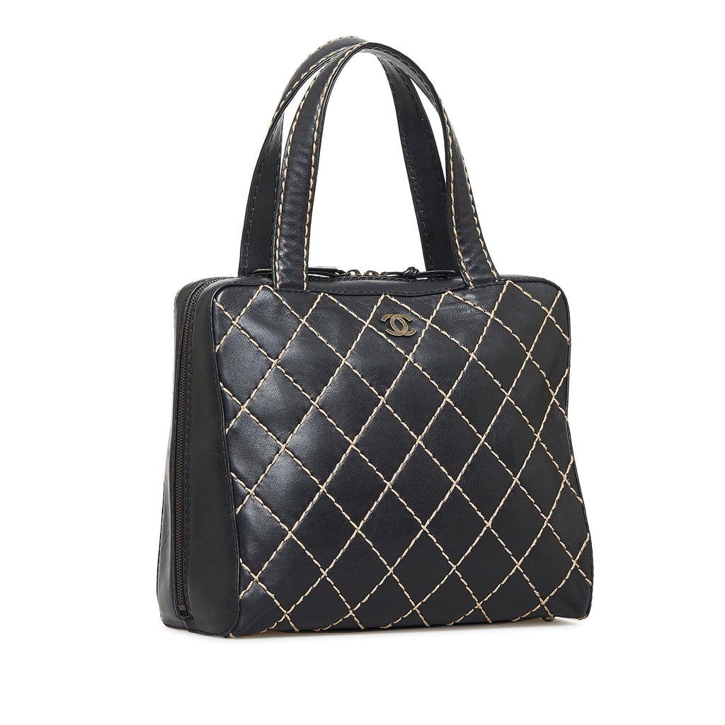 Chanel CC Wild Stitch Handbag (SHG-vbWh5u)