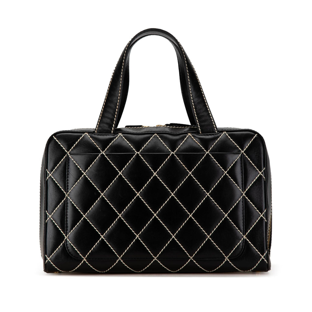 Chanel CC Wild Stitch Lambskin Handbag (SHG-SgvNml)