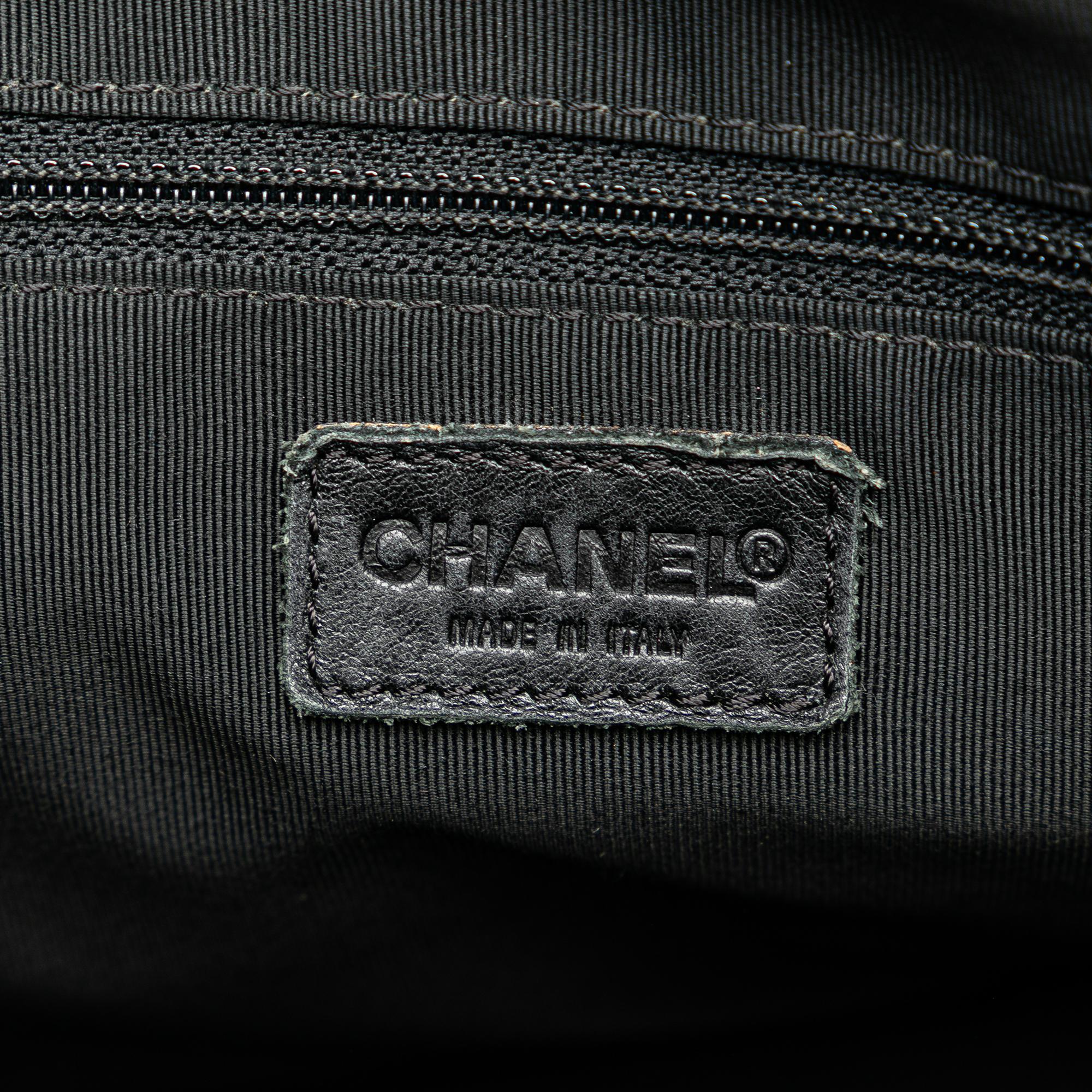 Chanel CC Wild Stitch Lambskin Handbag (SHG-PztZdy)