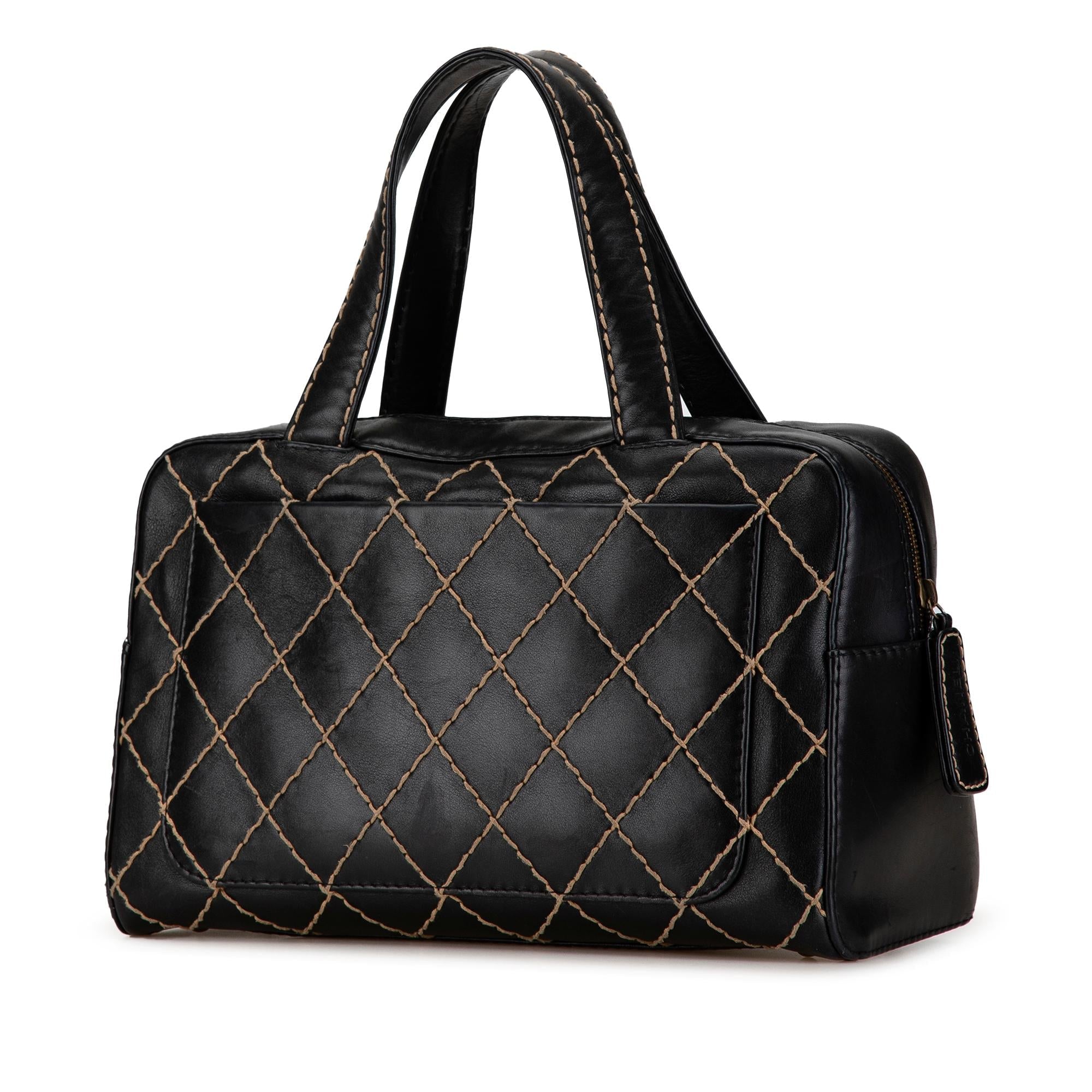 Chanel CC Wild Stitch Lambskin Handbag (SHG-PztZdy)