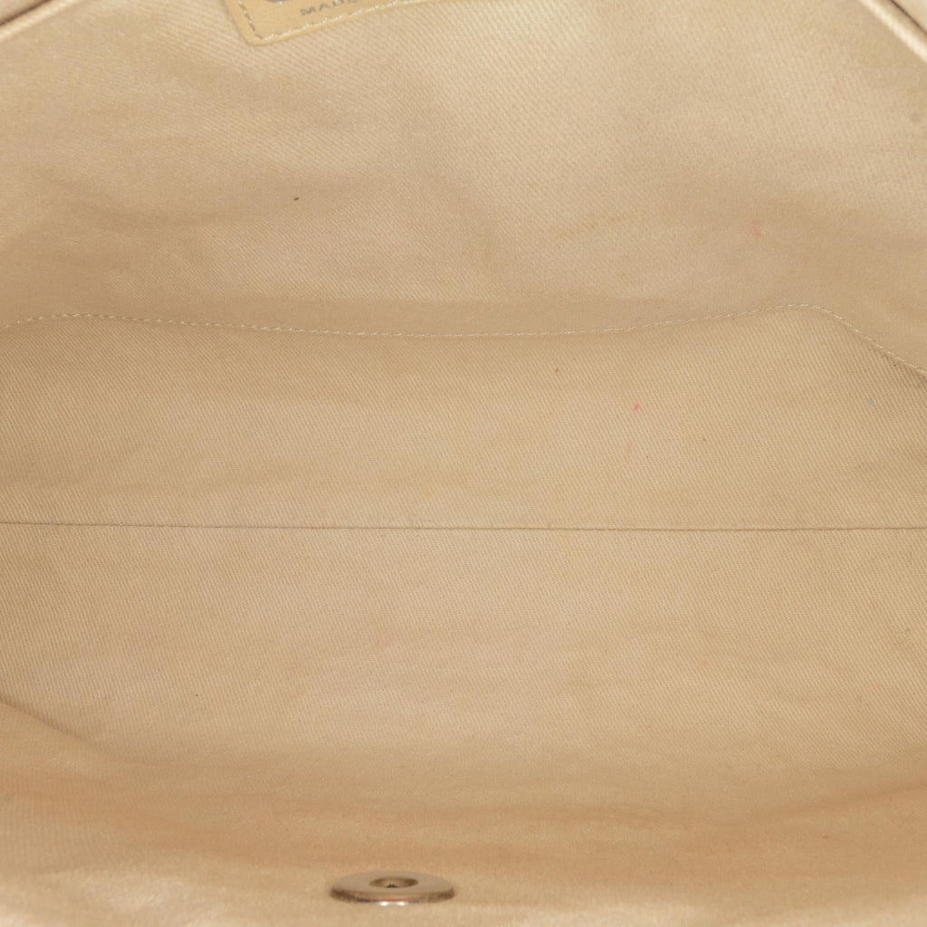 Chanel Calfskin In The Business Flap (SHG-qph0Di)