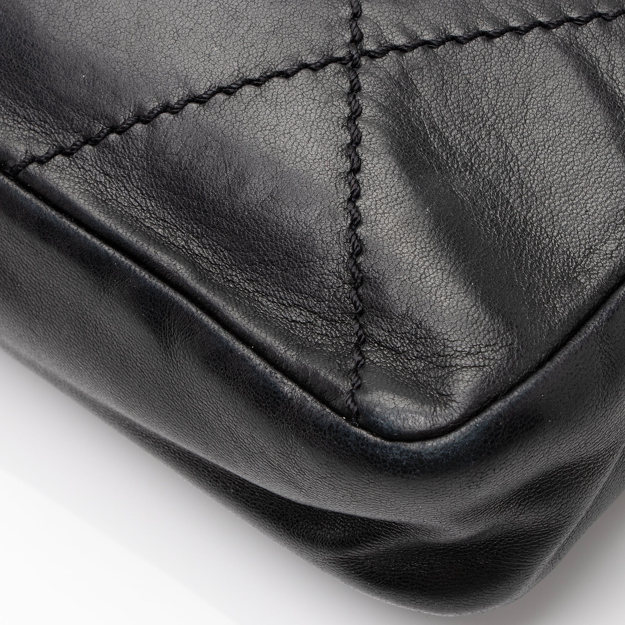Chanel Calfskin Oversized Quilted CC Small Flap Bag (SHF-FRyV1T)