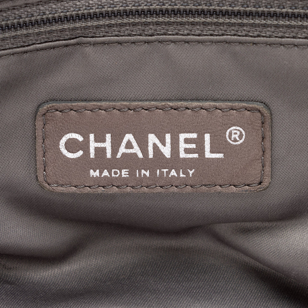 Chanel Calfskin Modern Chain CC Large Tote (SHF-ovDAqu)