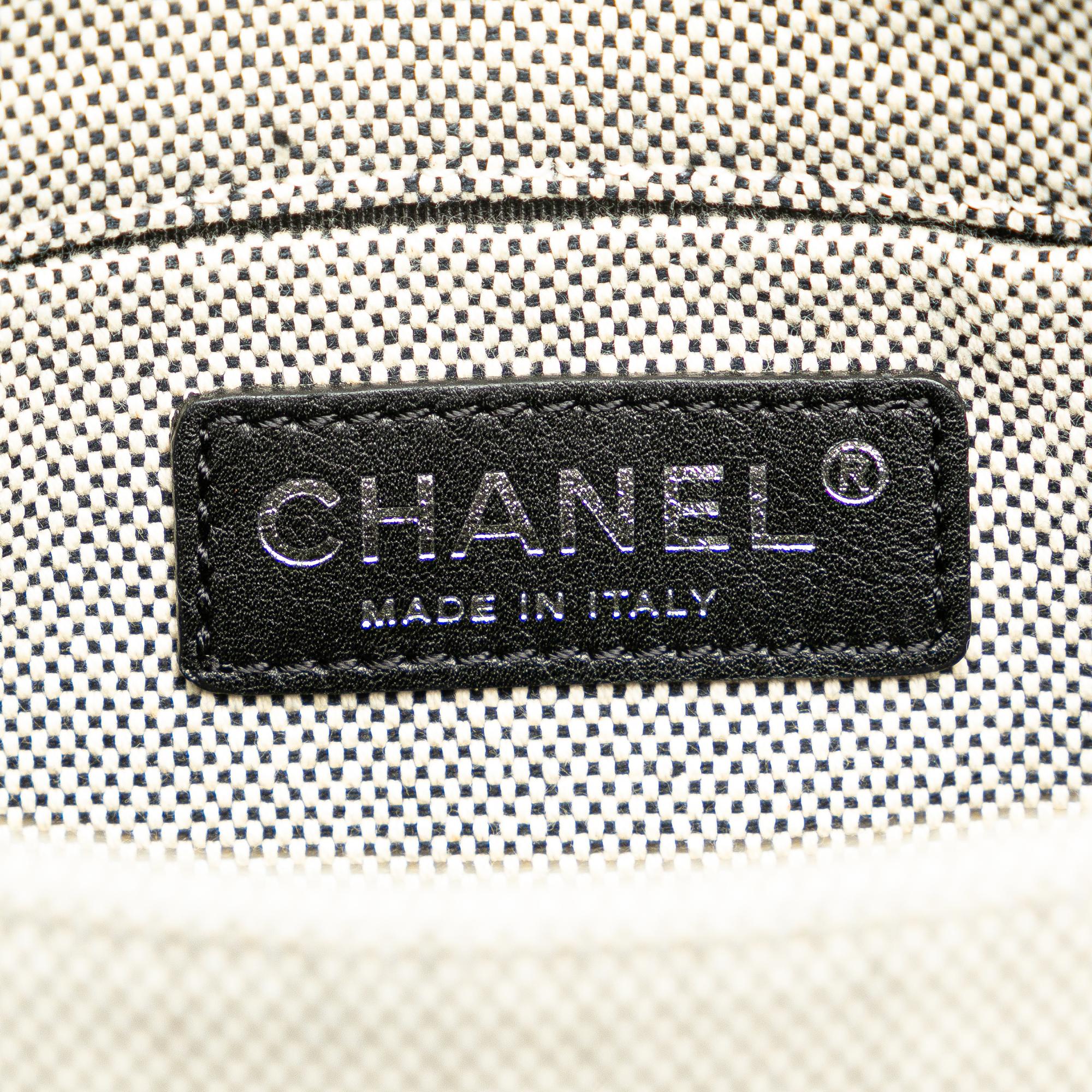 Chanel Canvas Camellia CC No. 5 Shoulder Bag (SHG-SFusP9)