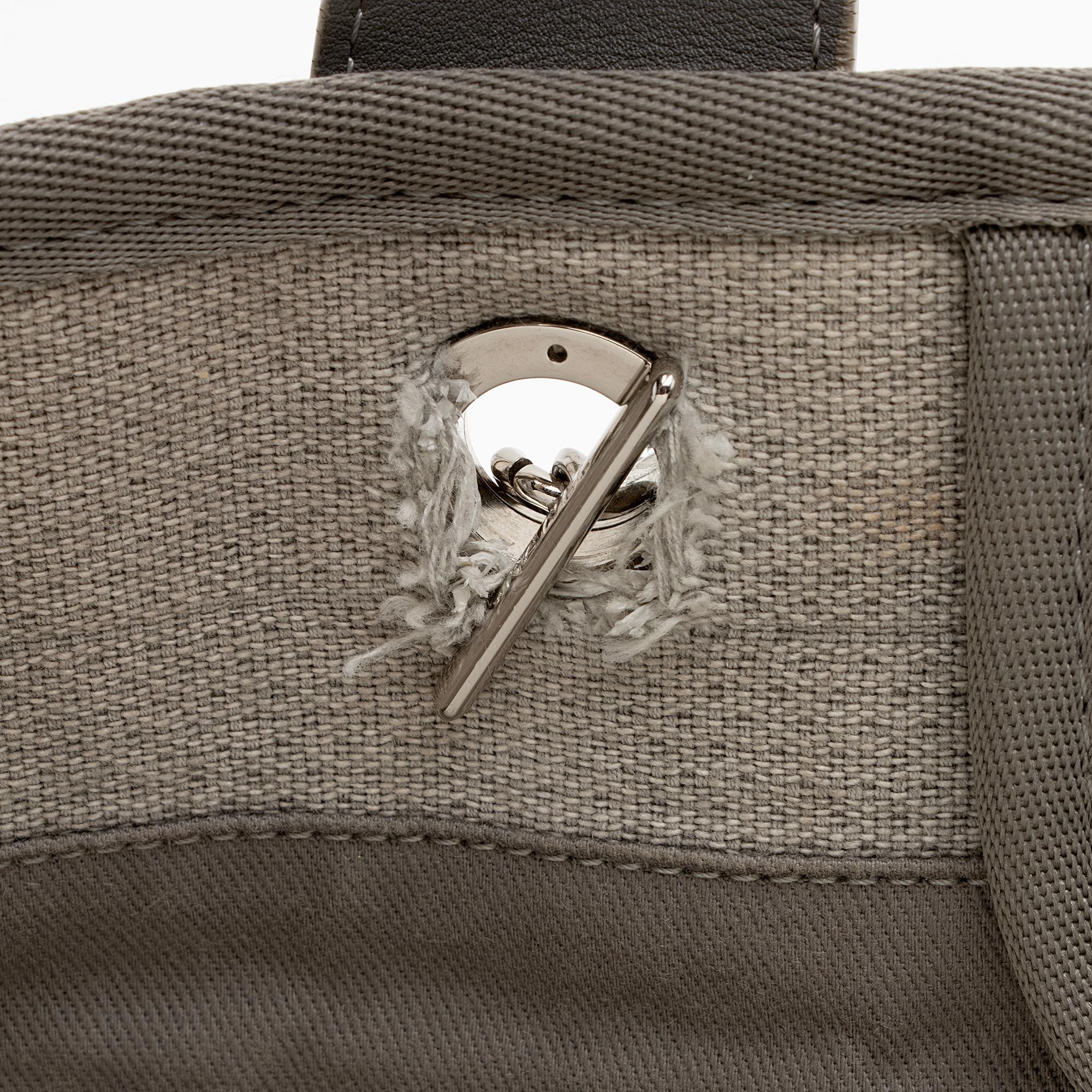 Chanel Canvas Deauville Medium Tote (SHF-6z6SKD)