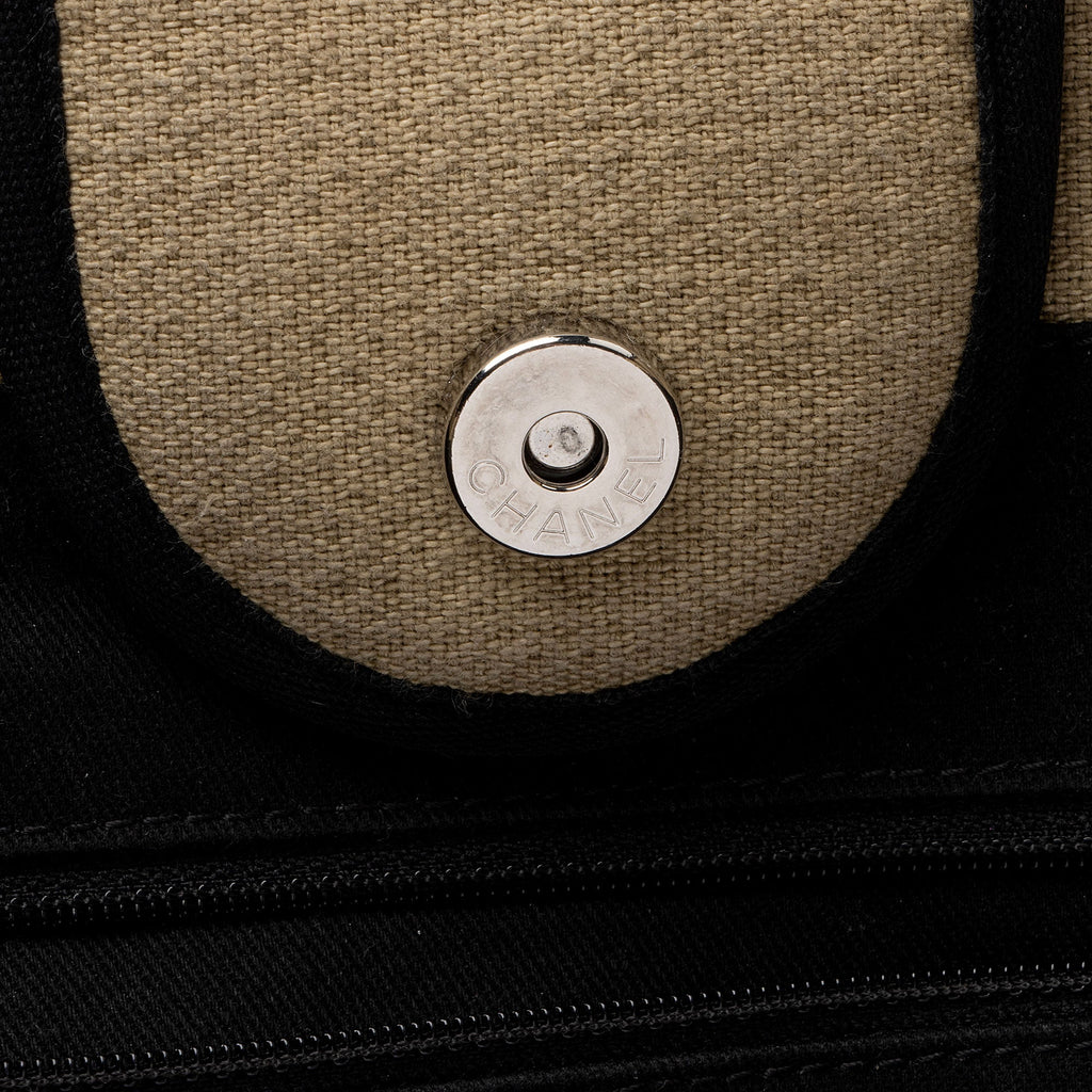 Chanel Canvas Deauville Medium Tote (SHF-SYyjAd)