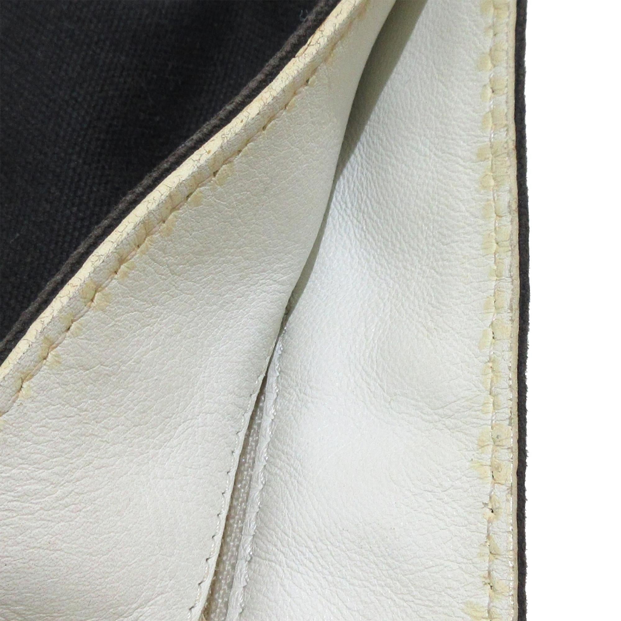 Chanel Canvas Olsen Shoulder Bag (SHG-Be0rTX)