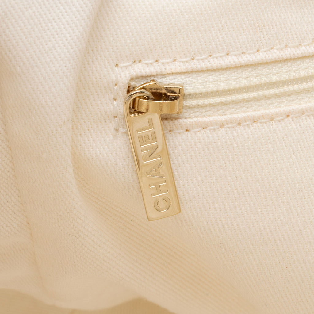 Chanel Canvas Pearl Deauville Medium Tote (SHF-Hmgrlc)