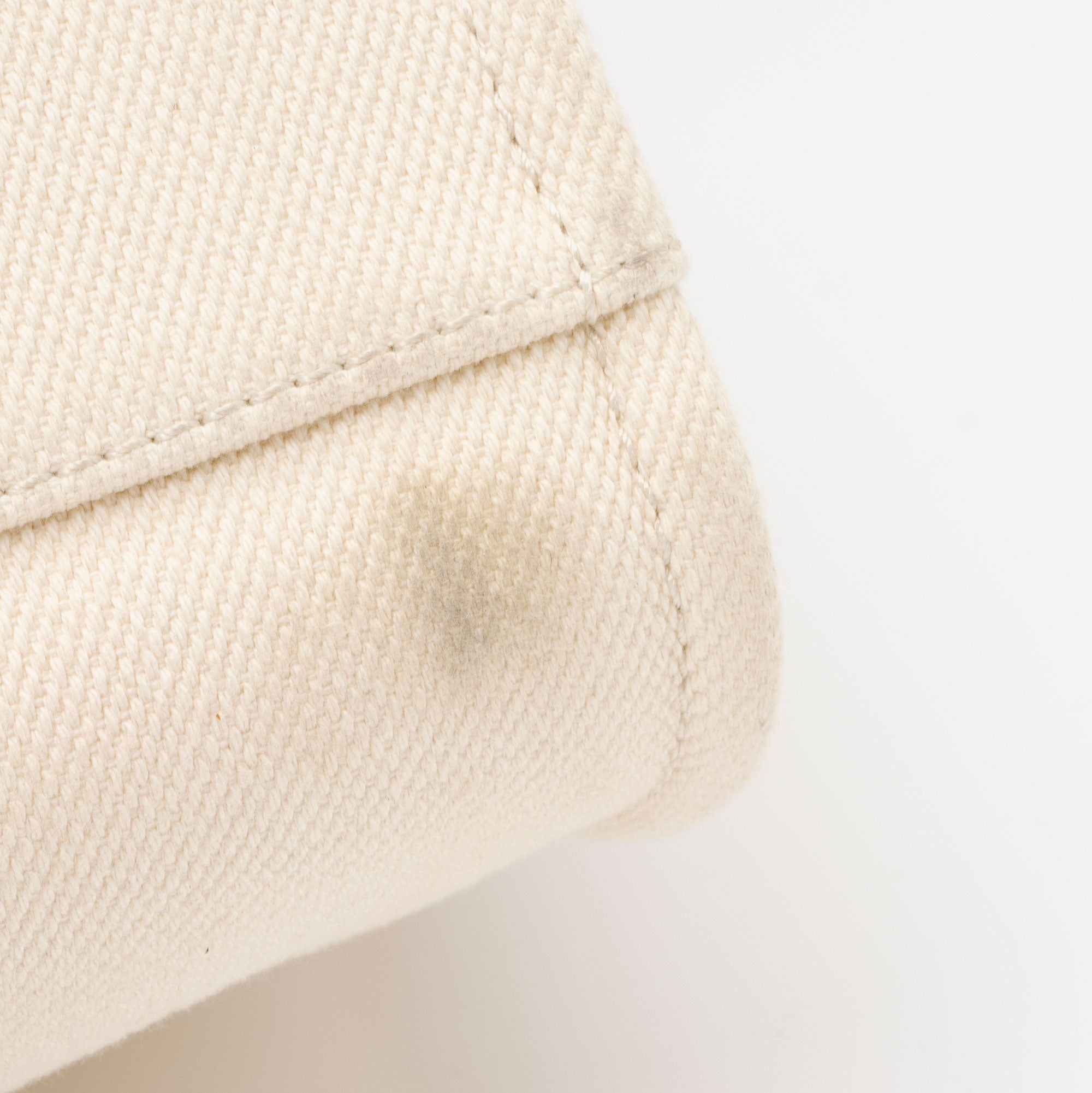 Chanel Canvas Pearl Deauville Medium Tote (SHF-Hmgrlc)