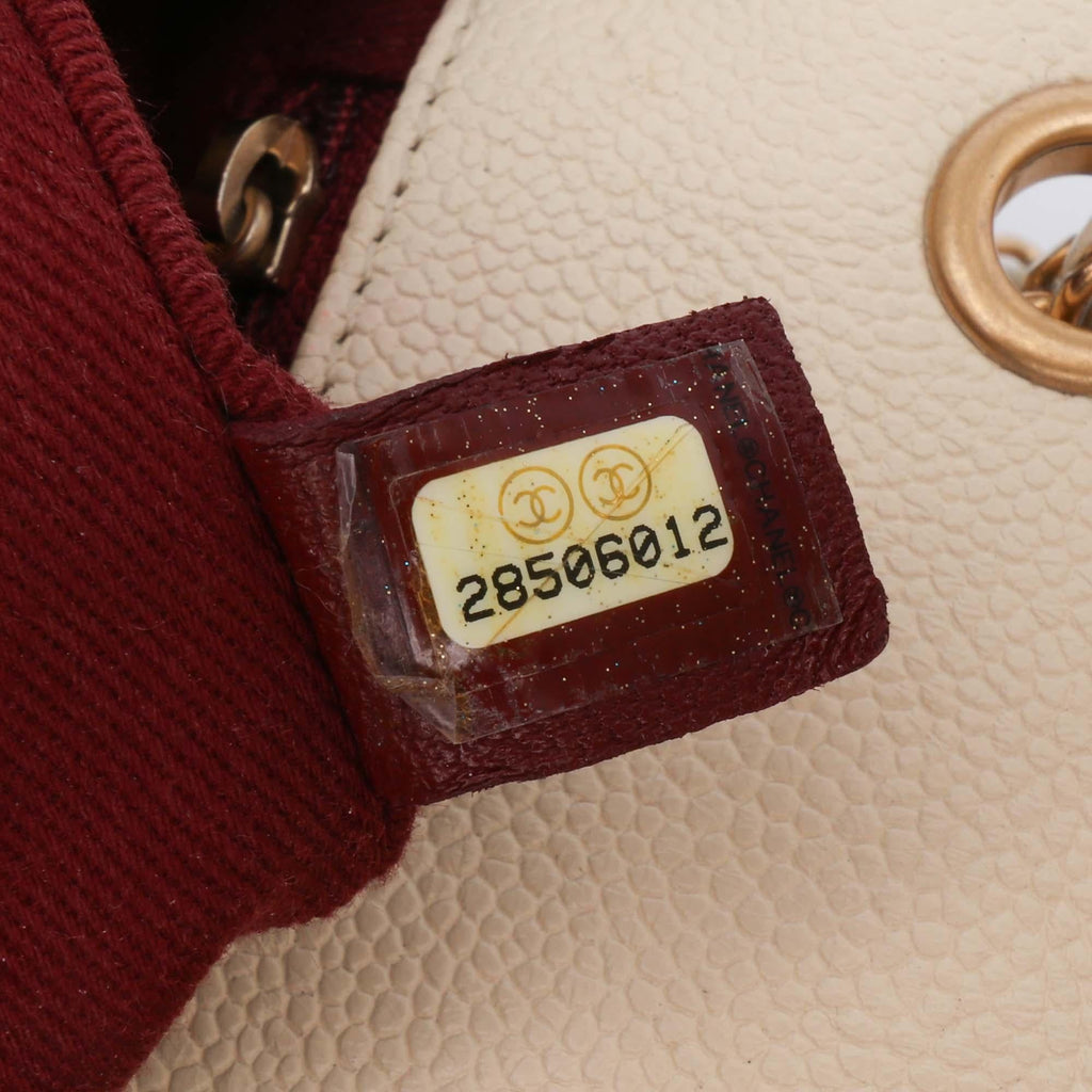 Chanel Caviar Business Affinity Messenger Flap