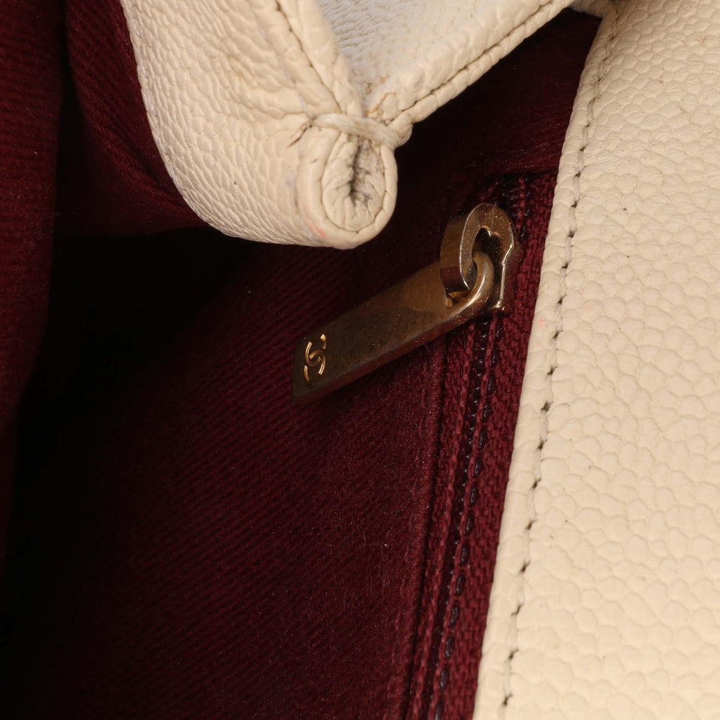 Chanel Caviar Business Affinity Messenger Flap