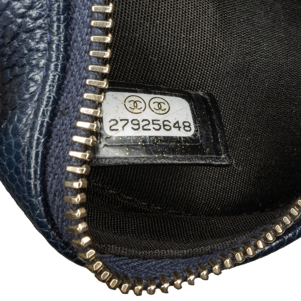 Chanel Caviar CC Filigree Round Crossbody Bag (SHG-ai93Fn)