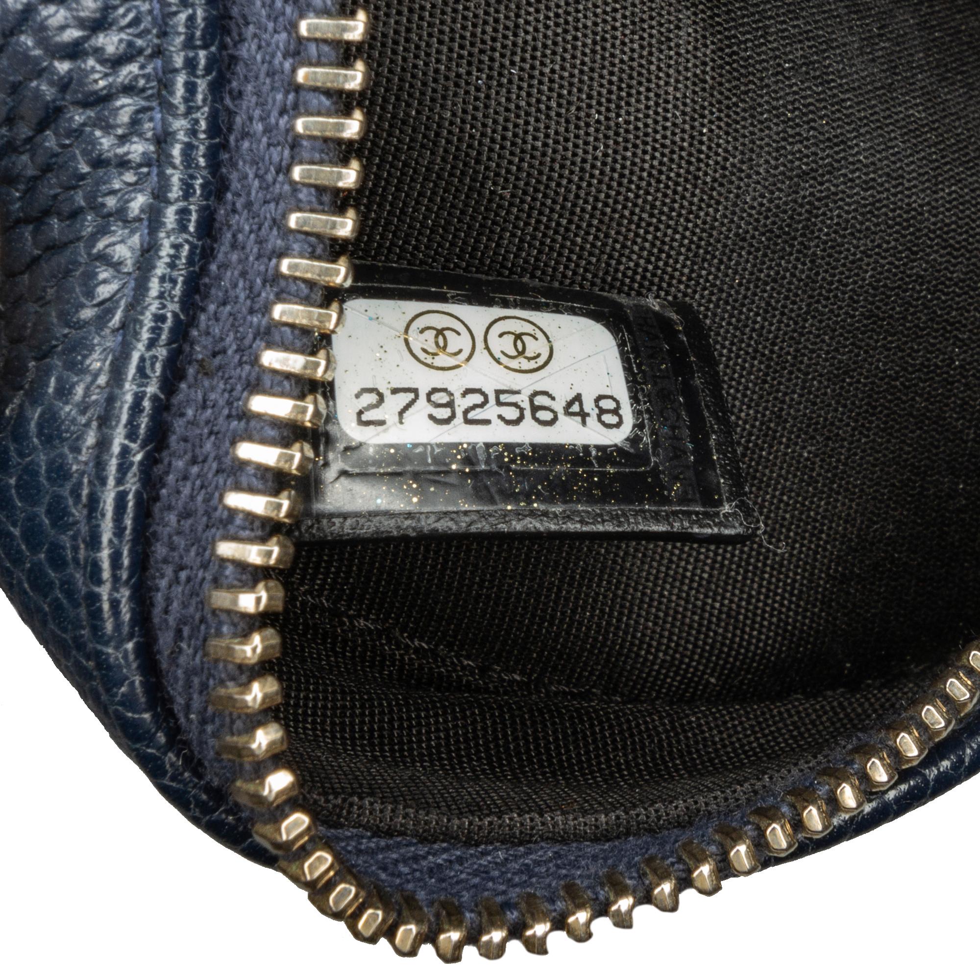 Chanel Caviar CC Filigree Round Crossbody Bag (SHG-ai93Fn)