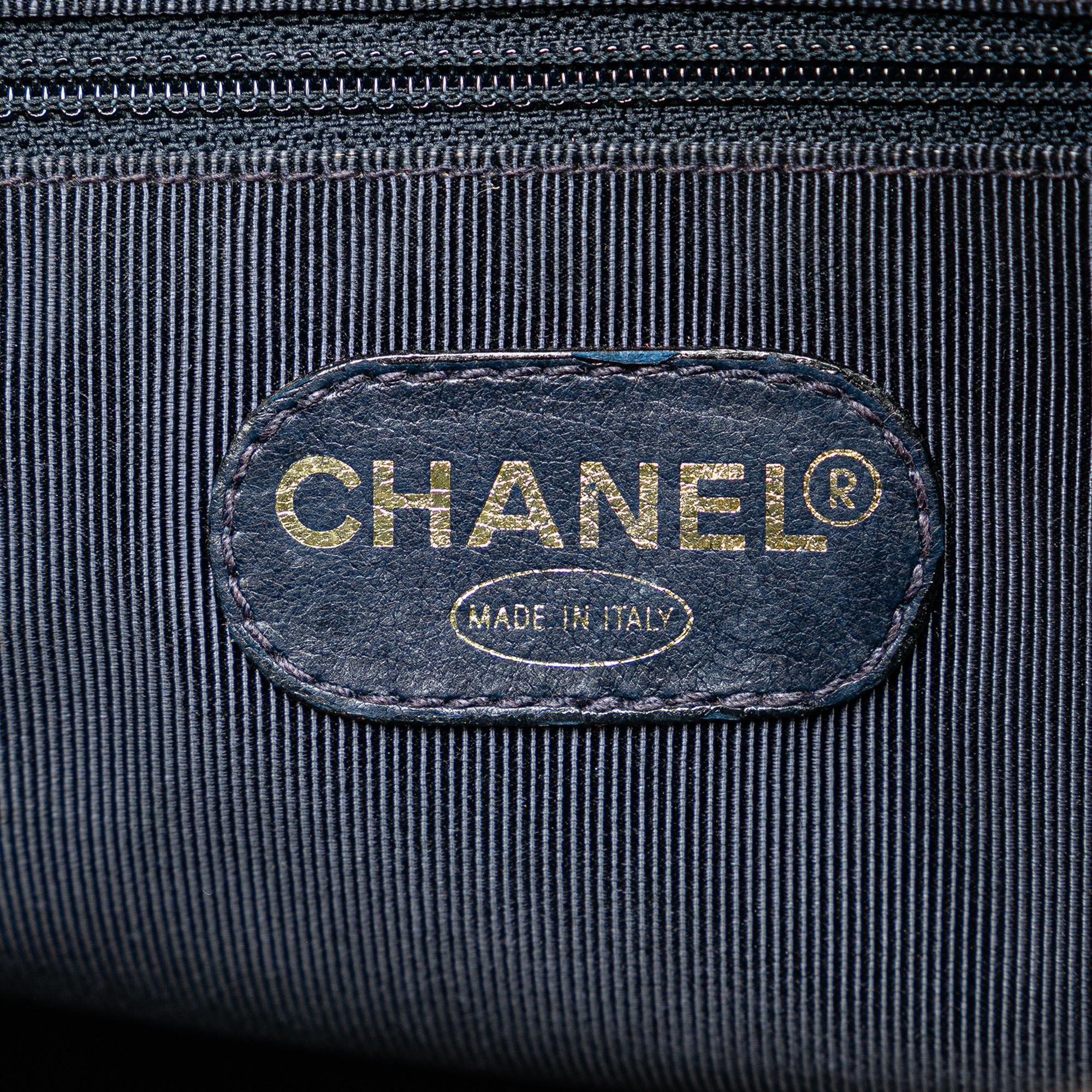 Chanel Caviar Chain Tote (SHG-LVCfQ6)
