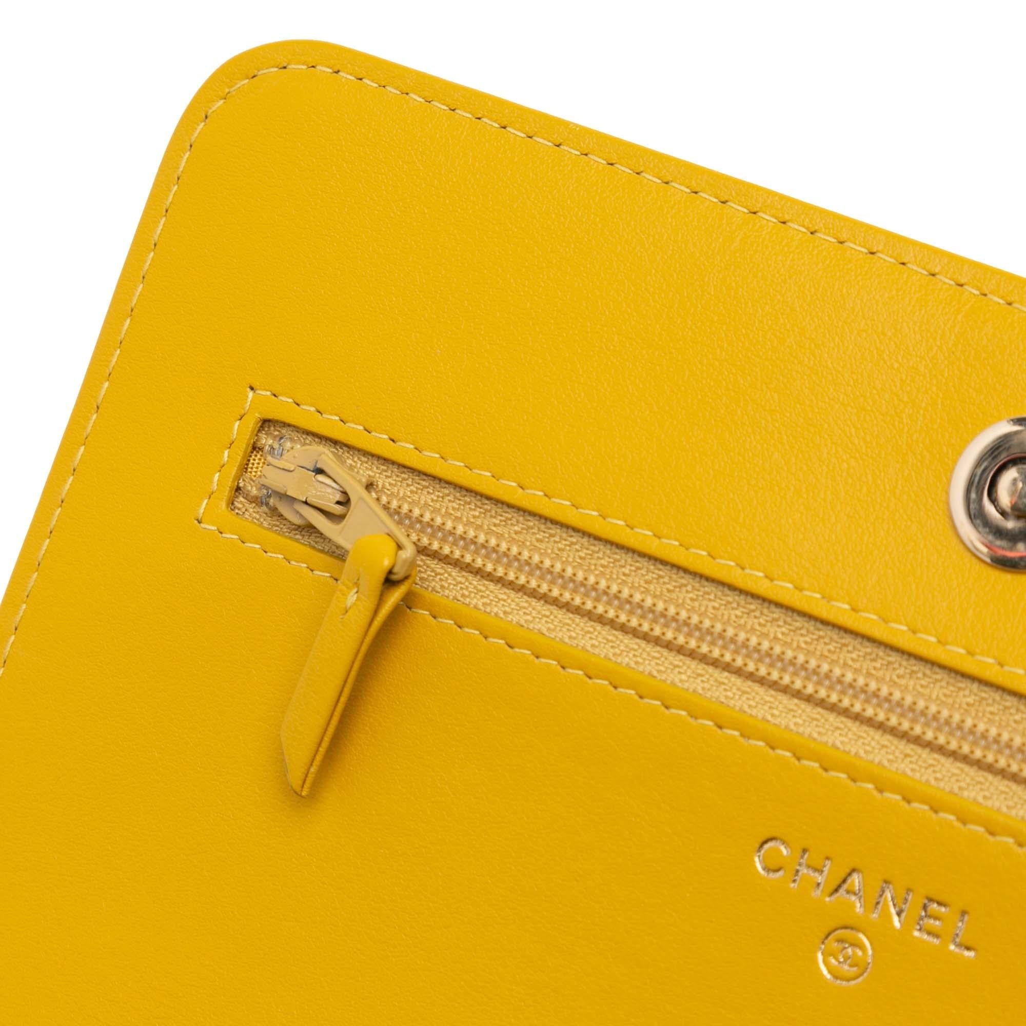 Chanel Caviar Chevron Le Boy Wallet On Chain (SHG-qIpwVh)