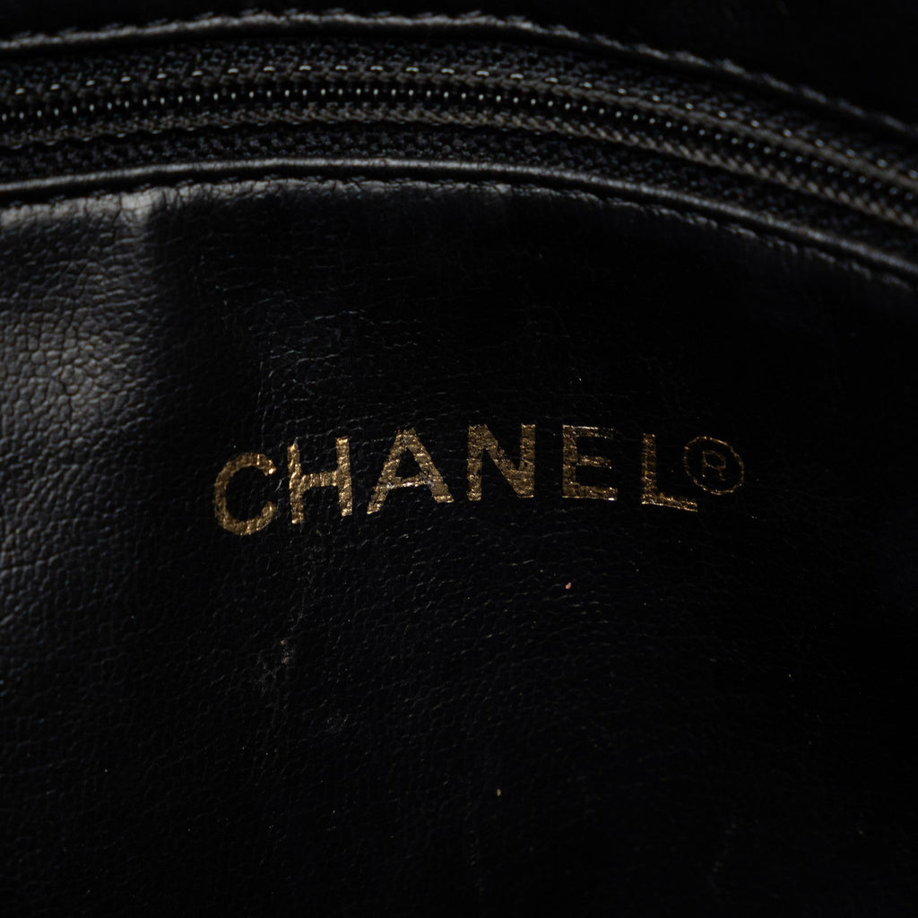 Chanel Caviar Front Pocket Chain Tote (SHG-XrkGWG)