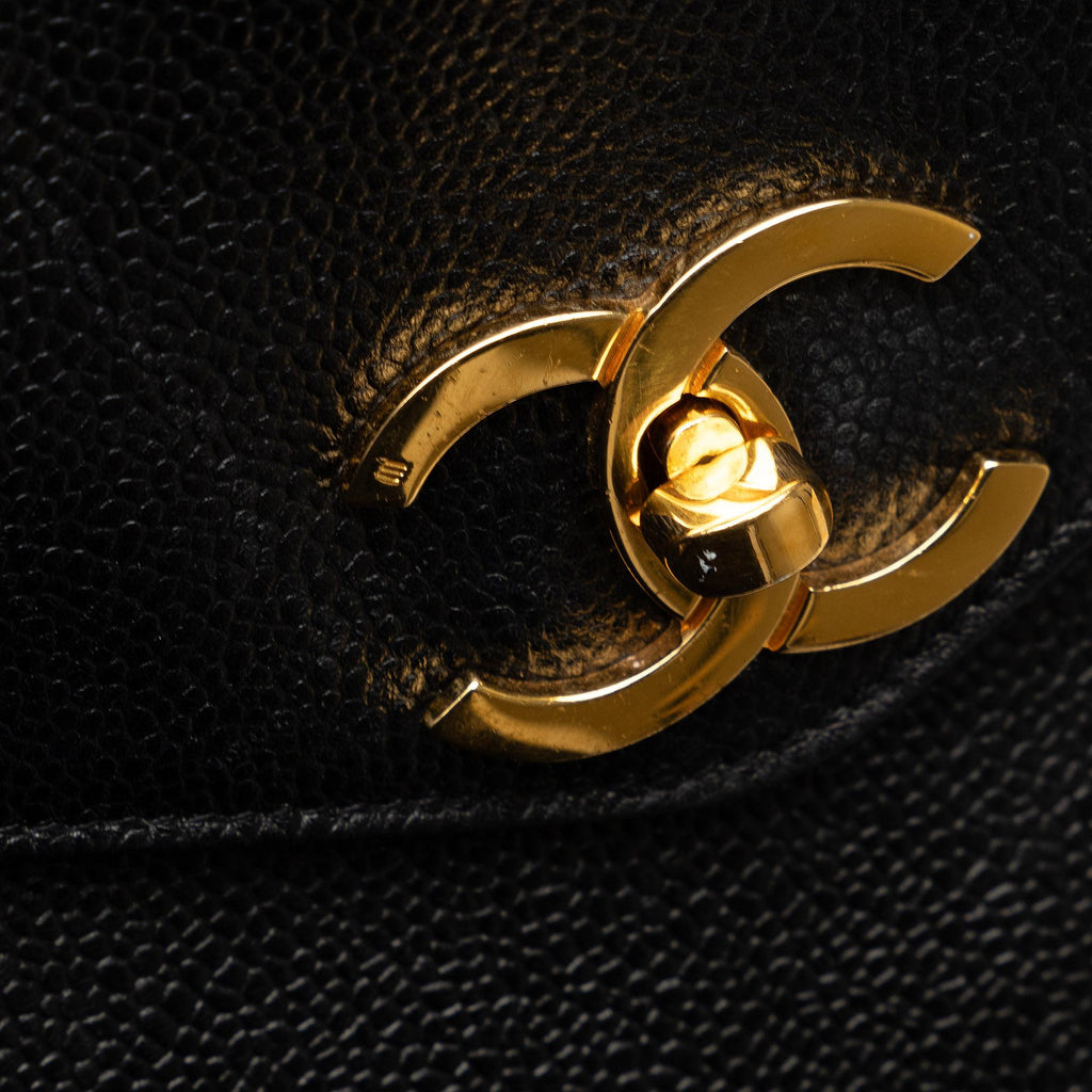 Chanel Caviar Front Pocket Chain Tote (SHG-XrkGWG)