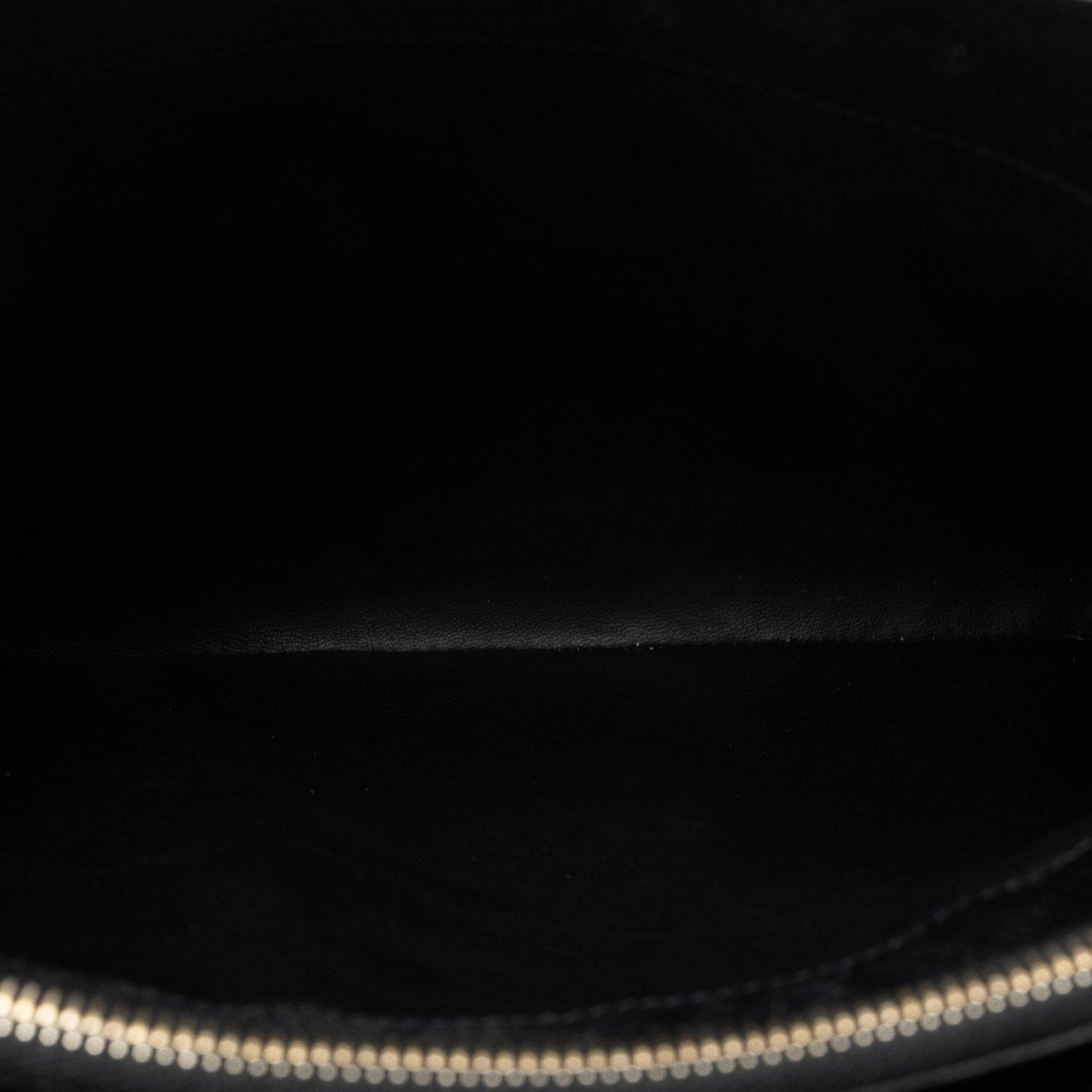 Chanel Caviar Front Pocket Chain Tote (SHG-XrkGWG)