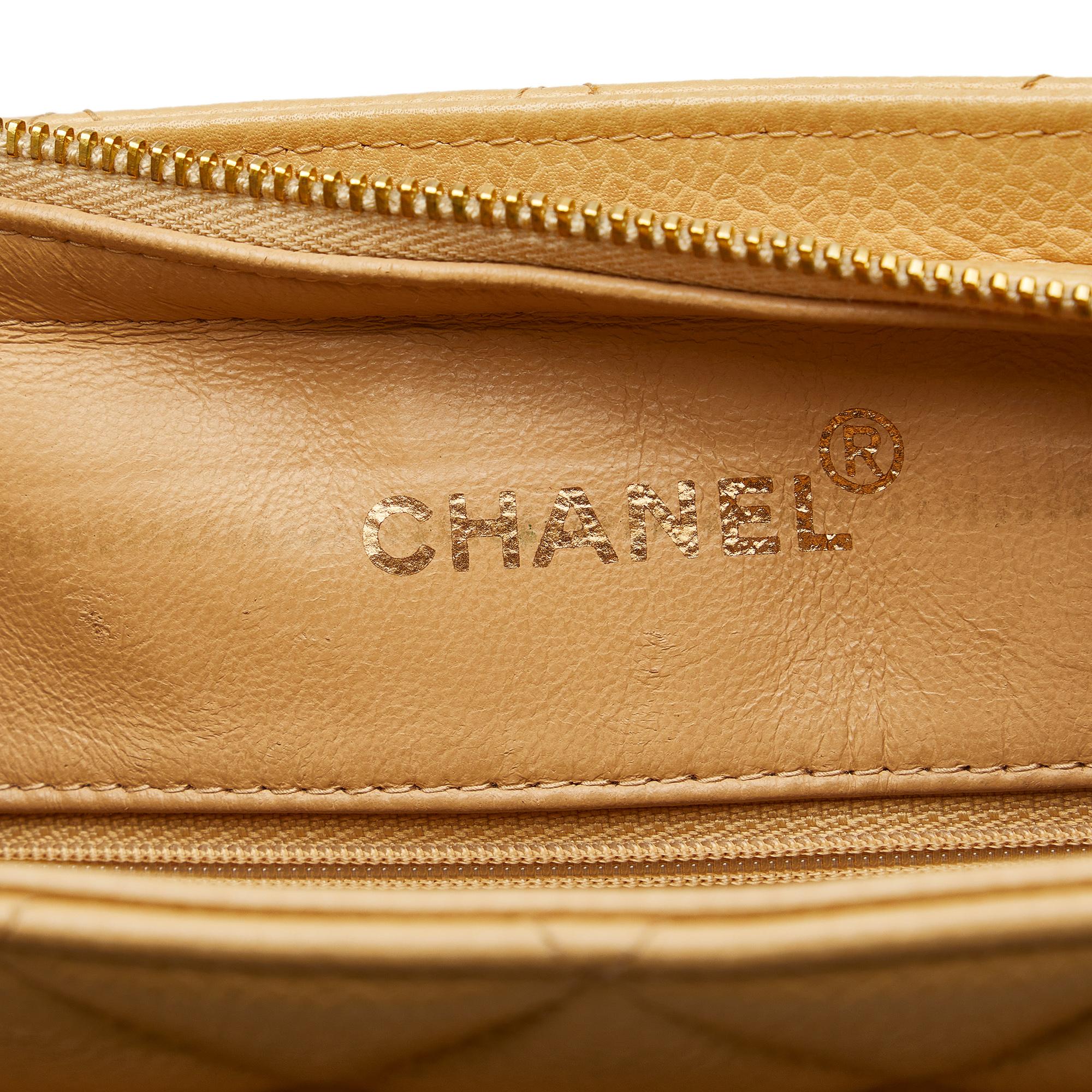 Chanel Caviar Front Pocket Shoulder Bag (SHG-pwata3)