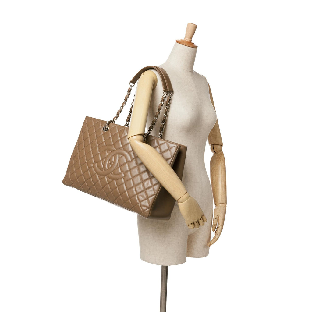 Chanel Caviar Grand Shopping Tote XL (SHG-7zXMLs)