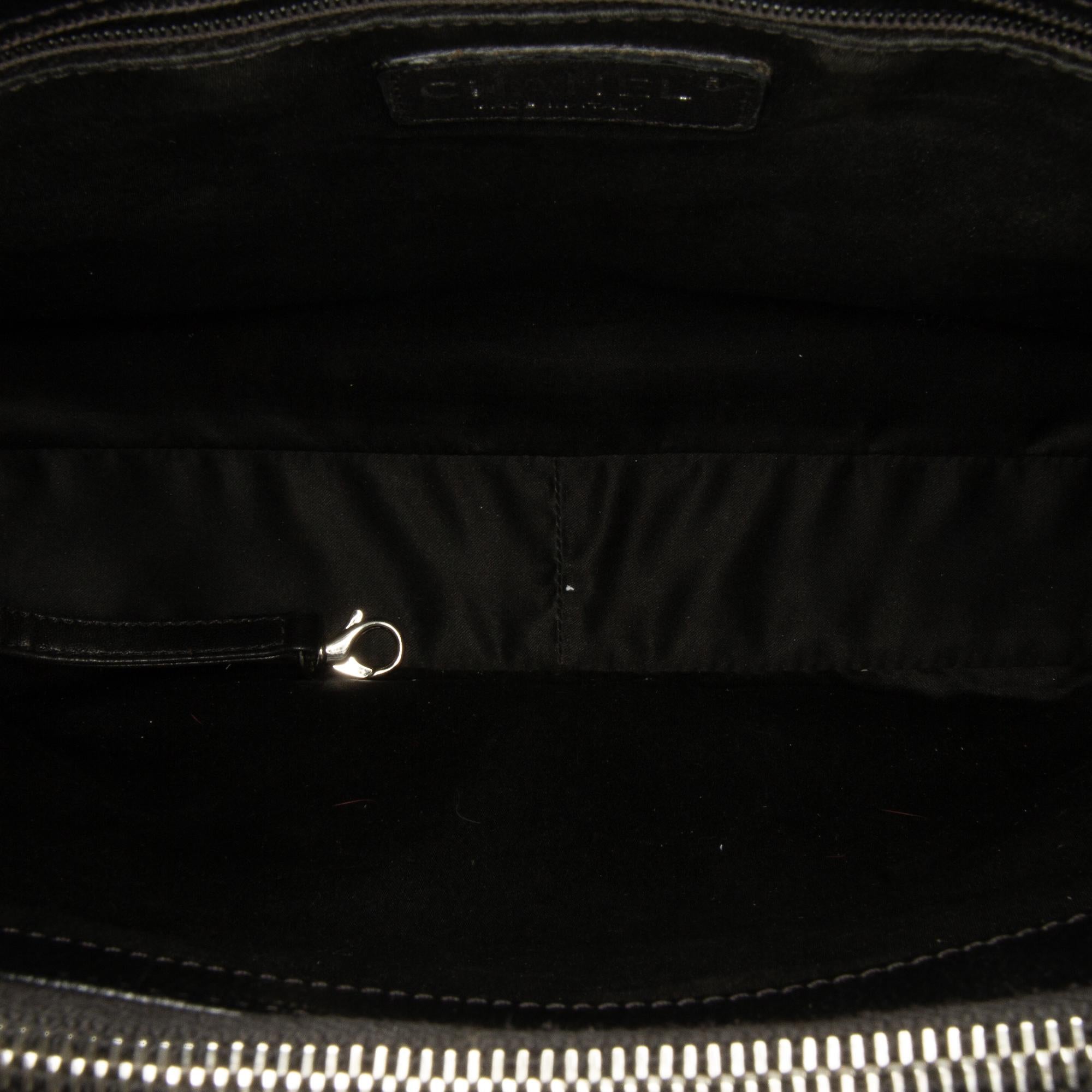 Chanel Caviar Grand Shopping Tote (SHG-rO3pnU)