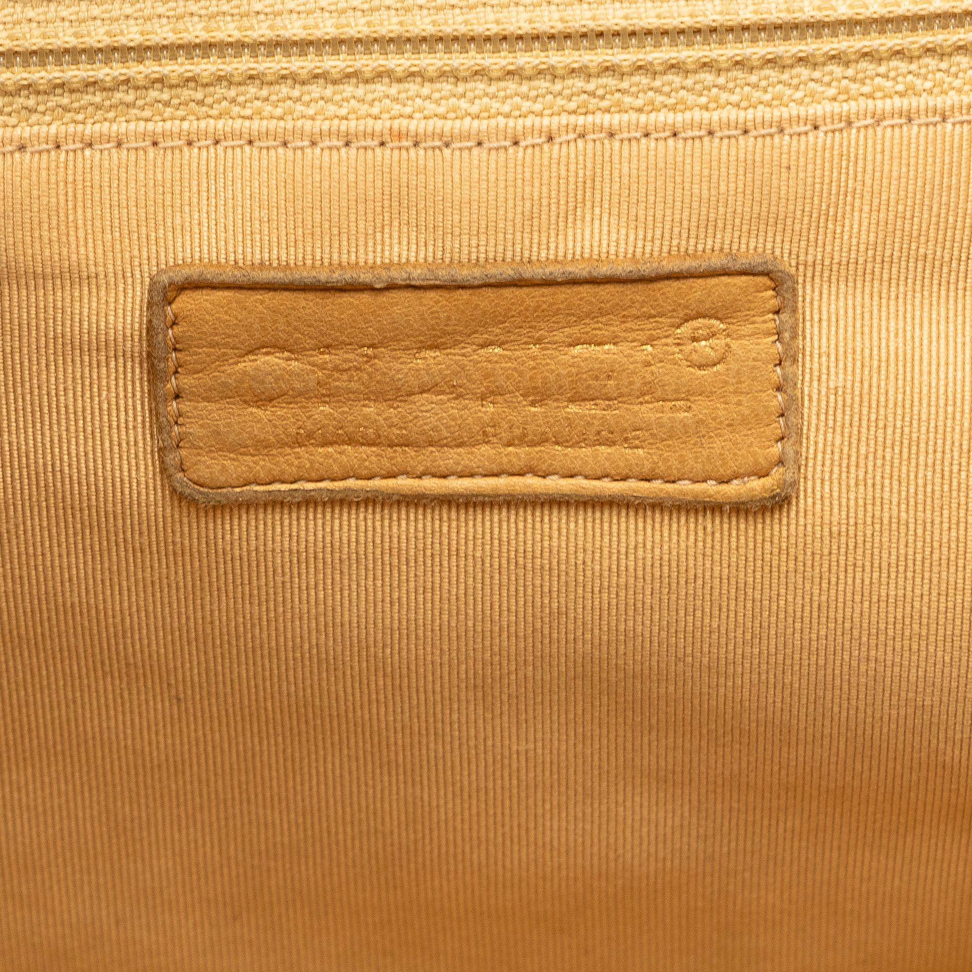 Chanel Caviar Grand Shopping Tote (SHG-ULSTyL)