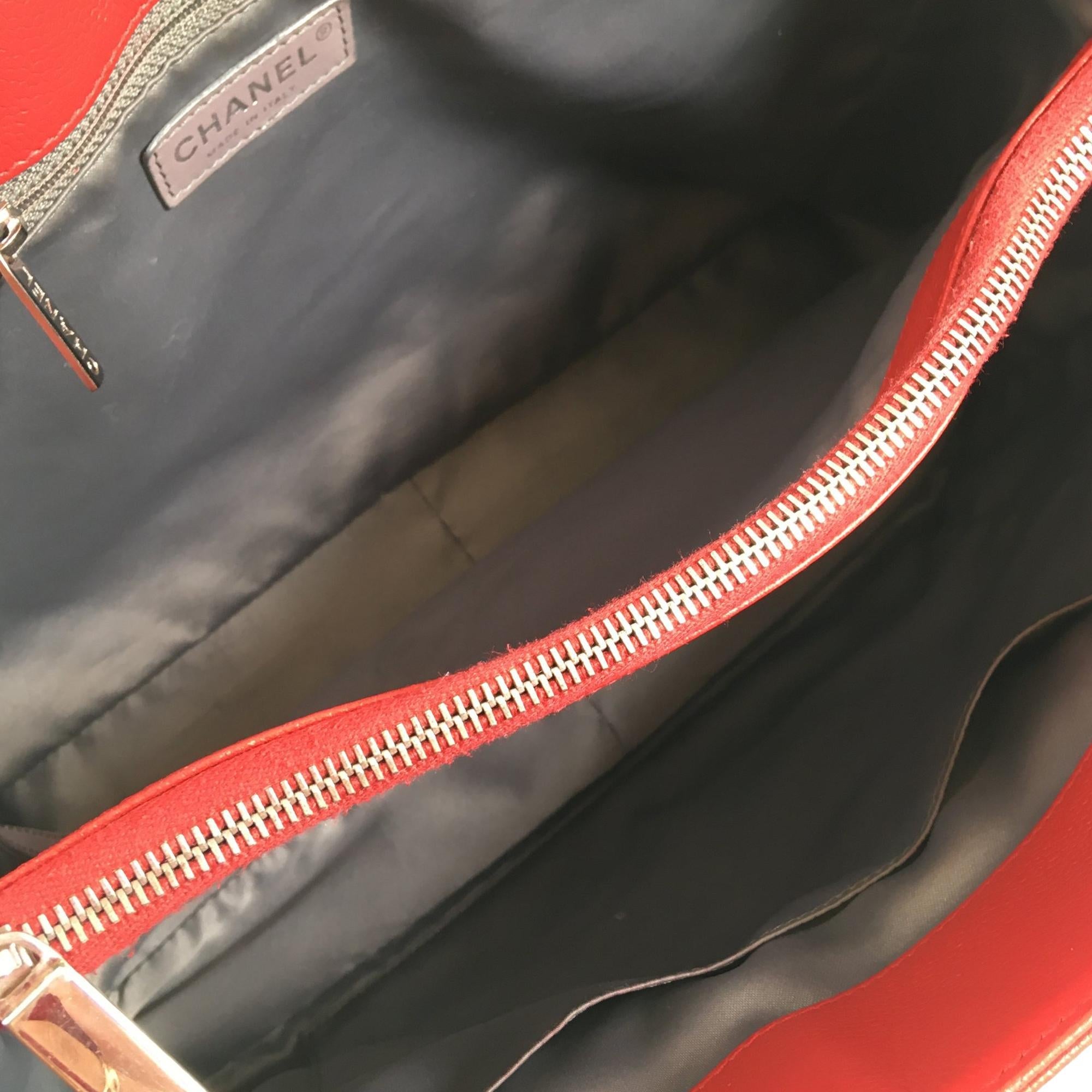 Chanel Caviar Grand Shopping Tote (SHG-UZxg39)