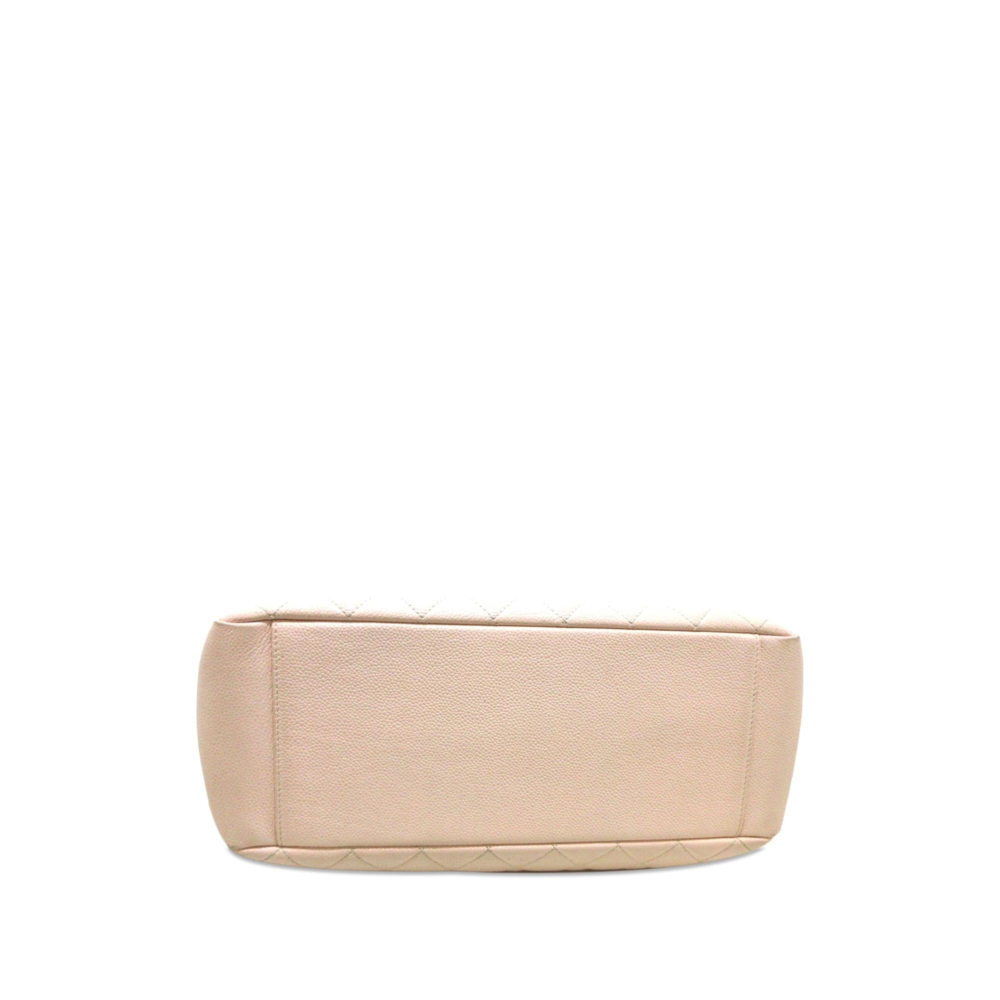 Chanel Caviar Grand Shopping Tote (SHG-d9vpC8)