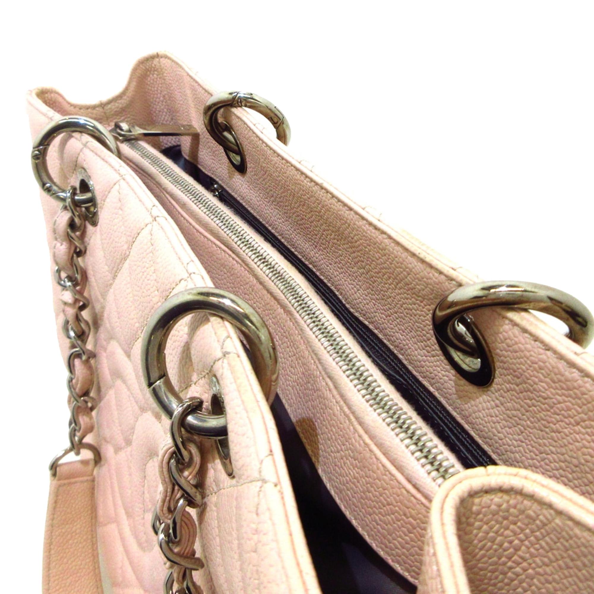 Chanel Caviar Grand Shopping Tote (SHG-d9vpC8)