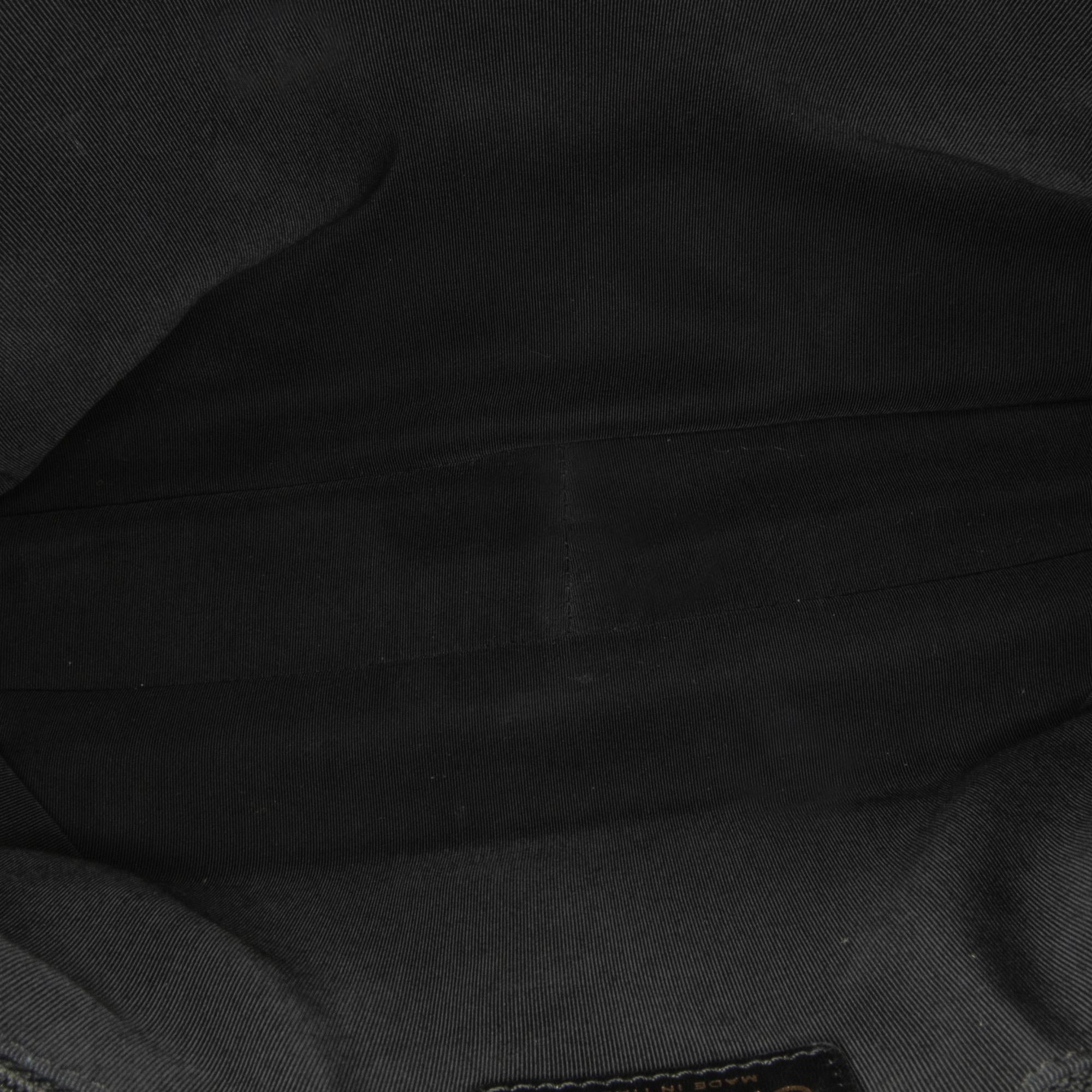 Chanel Caviar Grand Shopping Tote (SHG-uwjTqA)