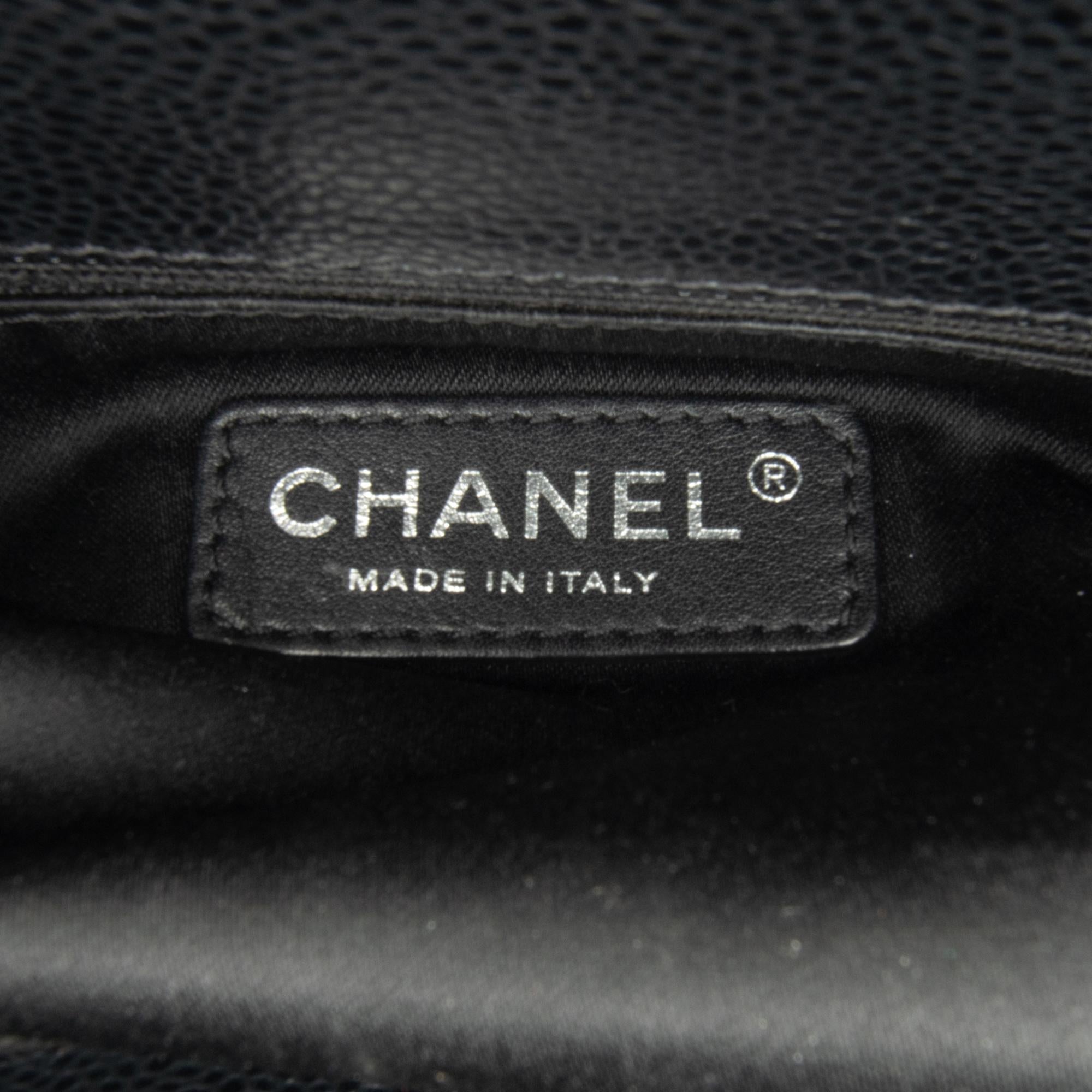 Chanel Caviar Grand Shopping Tote (SHG-U2pz2F)