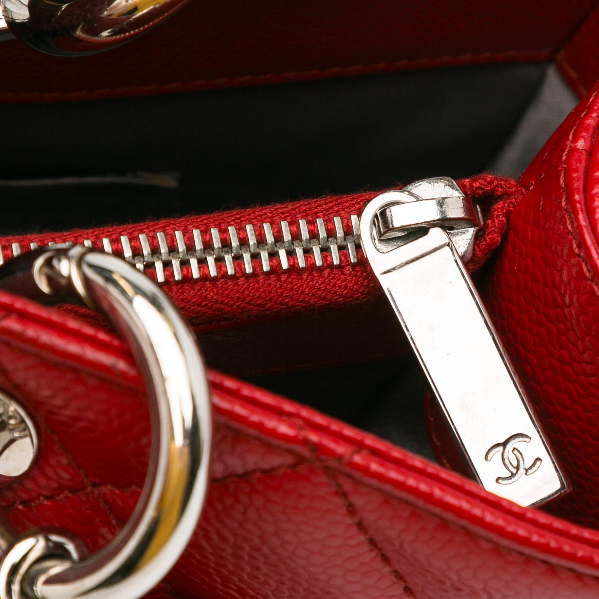 Chanel Caviar Grand Shopping Tote (SHG-3eQltj)