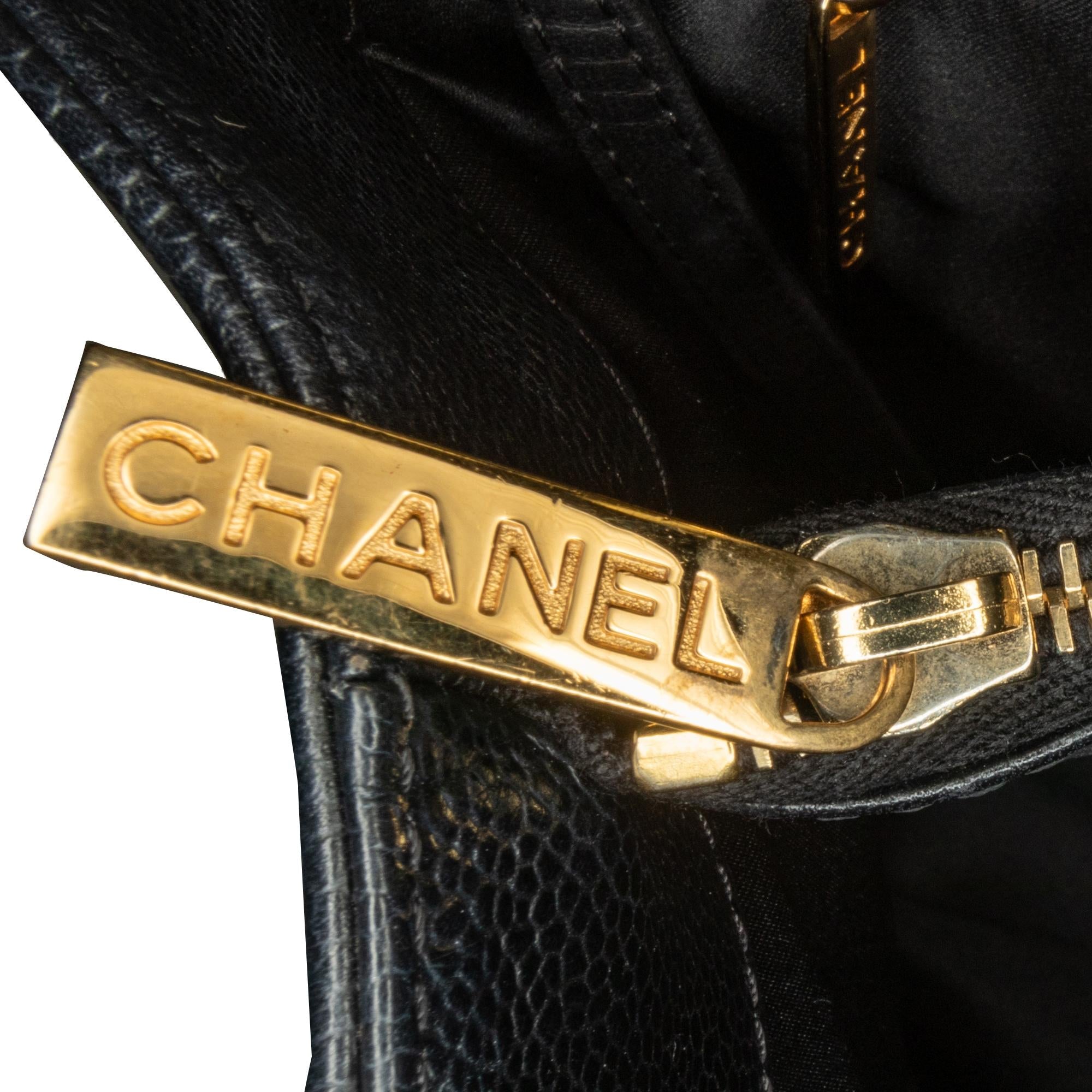 Chanel Caviar Grand Shopping Tote (SHG-Ae5e3I)
